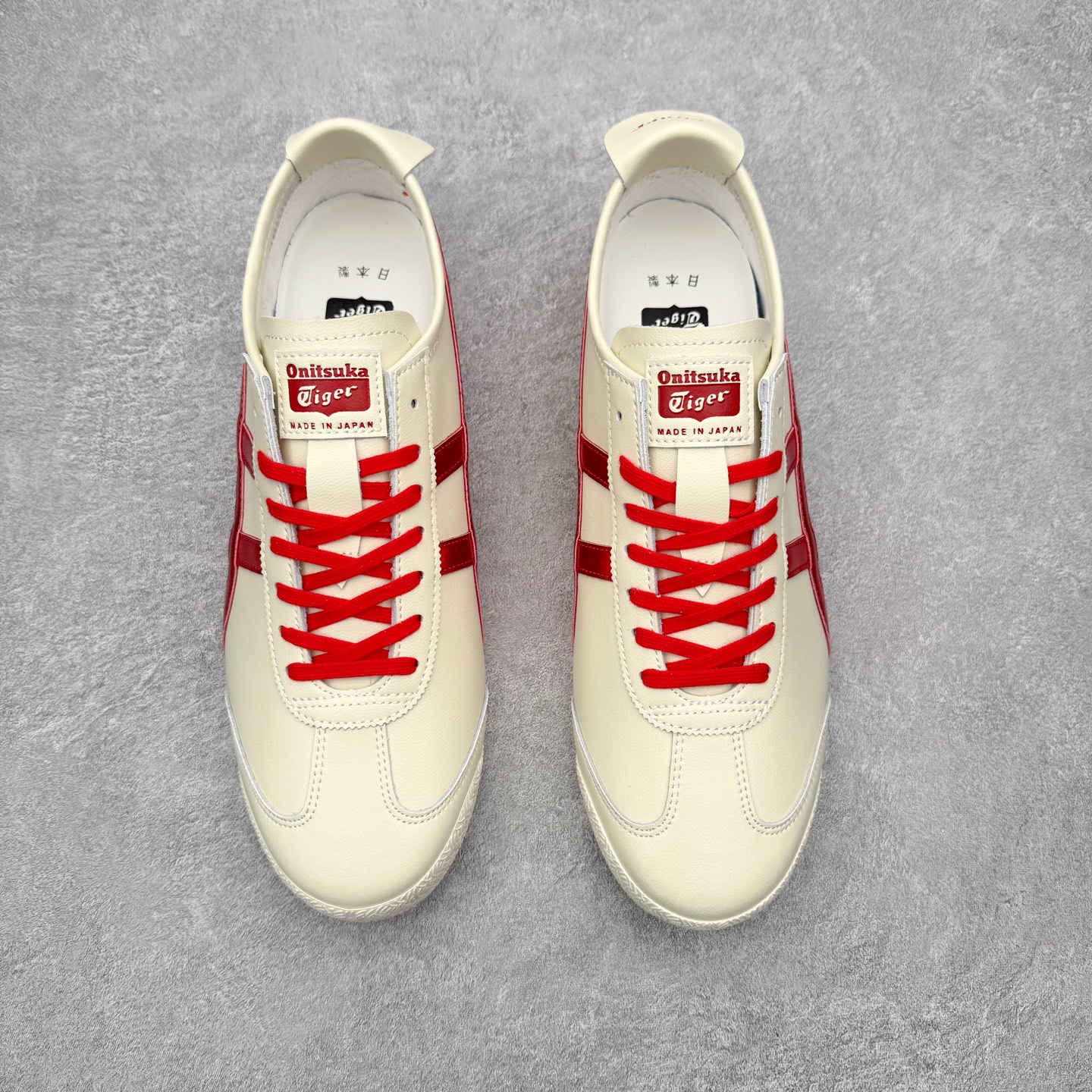 图片[2]-＃C版 Asics Onitsuka Tiger MEXICO 66 亚瑟士鬼冢虎复古经典板鞋 市场王者选手 海外订单工厂出品 长期生产补货永不断码 超成熟稳定的做工品控 原装全套纸板楦头开发 原汁原味 完美呈现版型 私模正确鞋底咬花纹路 一比一鞋头弧度高度鞋身弧度 绝不口嗨 细节品控鞋型随意秒杀市面 原档咬花纹路私模大底 一个单元有六个三角形 总体形拼接呈现花瓣状 官方四联吊牌 原装Ortholite轻量化鞋垫 原盒原配 质保卡 说明书 钢印防尘纸 纸板中底带钢印 乳胶组合鞋垫 支持全方位的对比专柜 产品从款式颜色造型上体现出追求舒适和细节的完美 鞋类更是推崇手工制作的严谨与完美 融舒适性与可穿性的设计风格 注重细节的完美和别致魅力 既保持稳重 又不失轻松的时尚感 尺码：36 37 37.5 38 39 39.5 40 40.5 41.5 42 42.5 43.5 44 45-选品中心