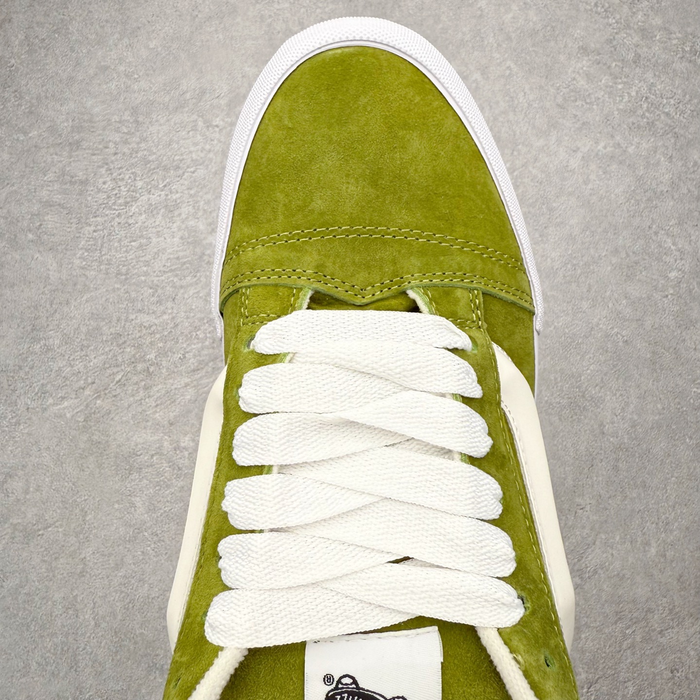 图片[4]-Vans Knu Skool 牛油果绿🥑 2026新款 复古休闲胖胖面包鞋 肥胖版大LOGO原版全皮猪八面料 货号：VN000D22EMB 尺码：35 36 36.5 37 38 38.5 39 40 40.5 41 42 42.5 43 44 工艺：硫化1：1（重量1：1、真标、原钢印、材质标、鞋型标、合格证）-选品中心