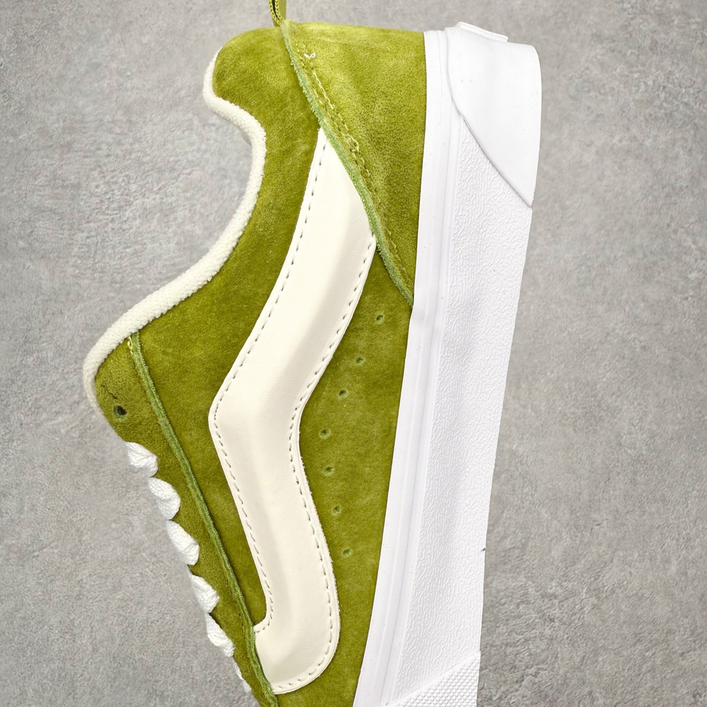 图片[7]-Vans Knu Skool 牛油果绿🥑 2026新款 复古休闲胖胖面包鞋 肥胖版大LOGO原版全皮猪八面料 货号：VN000D22EMB 尺码：35 36 36.5 37 38 38.5 39 40 40.5 41 42 42.5 43 44 工艺：硫化1：1（重量1：1、真标、原钢印、材质标、鞋型标、合格证）-选品中心