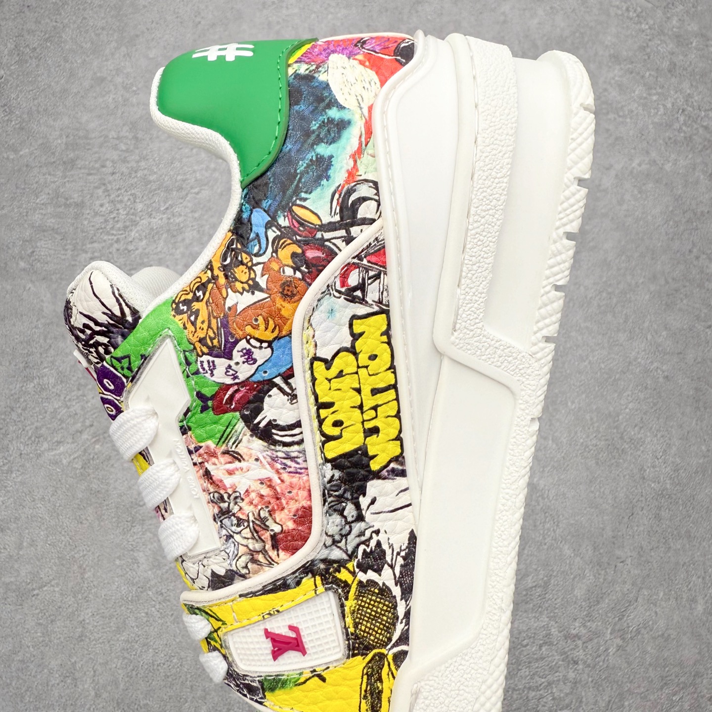 图片[7]-＃FS纯原福利 Louis Vuitton Trainer lv时装走秀运动鞋 实力大厂出品 平台专供 成熟的做工稳定的品控 完美鞋型超高的清洁度 零毛边线头瑕疵 全套原楦原纸版原鞋开模 全网最具灵魂的版型 正确原装黄色鞋盒 正确中底印花 鞋面印花3D高频深度立体 全鞋电脑针车 紧密相连 针距密度一致 环保乳胶注塑鞋垫 厚度脚感还原原版 皮面裁剪部位 统一油边封口工艺 原装橡胶大底含胶量大底组合零偏差 专柜全套包装 防尘袋 说明书 质保卡 男女鞋 尺码对应库存明细‼️-选品中心