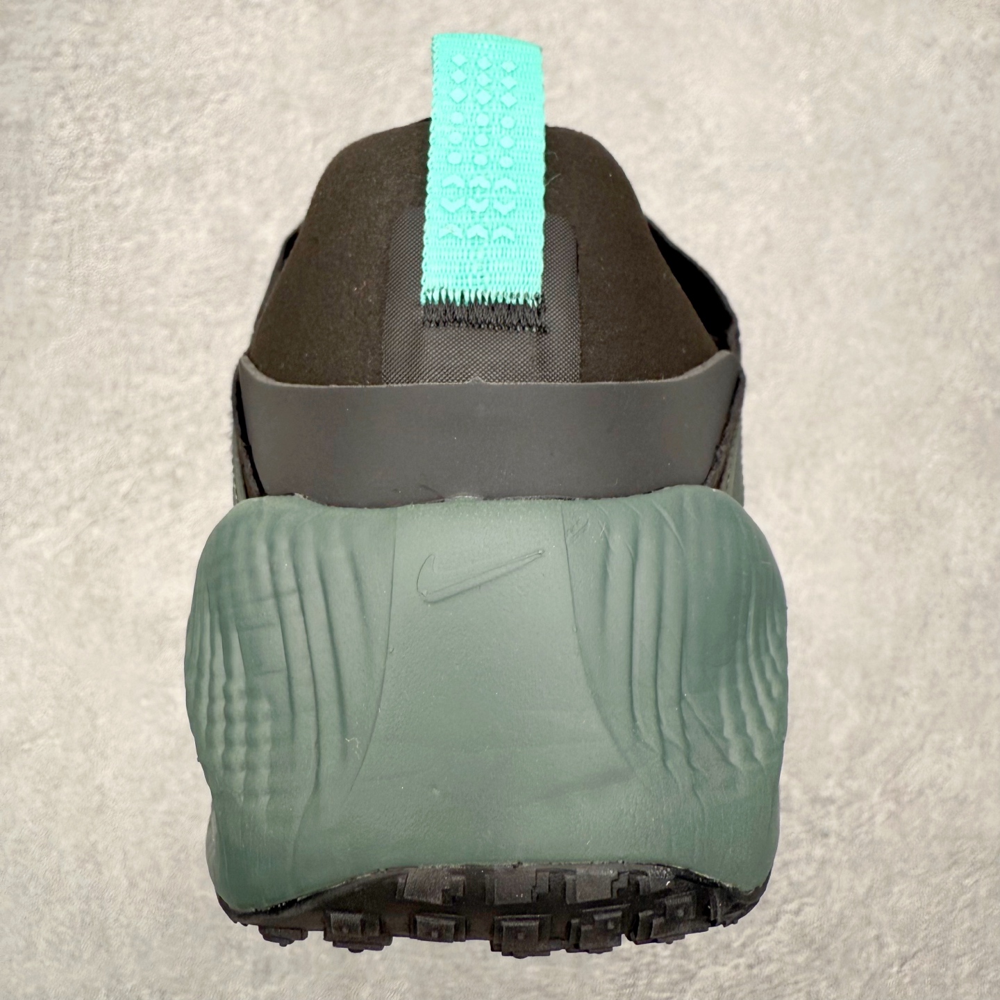 图片[8]-HYEIN SEO x NK Ava Rover 百搭舒适耐磨低帮跑步鞋 男女同款 流线型轮廓，通过轻薄物料鞋面结合 TPU 网格状支撑示人，增厚的中底材质选用 ReactX 加持，华夫外底收尾。鞋垫与后跟鞋提，克制点缀 Hyein Seo 字样。鞋垫与鞋提则采用菱形格纹的变化元素呈现。实拍调校N版已经零色差零失真 百分百还原实物色彩所见即所得 不存在货不对板色差等低级问题 选购参考实物拍摄 不混卖不参货 只用心做好货严格选品 承诺混一赔十 尺码：36 36.5 37.5 38 38.5 39 40 40.5 41 42 42.5 43 44 44.5 45-选品中心