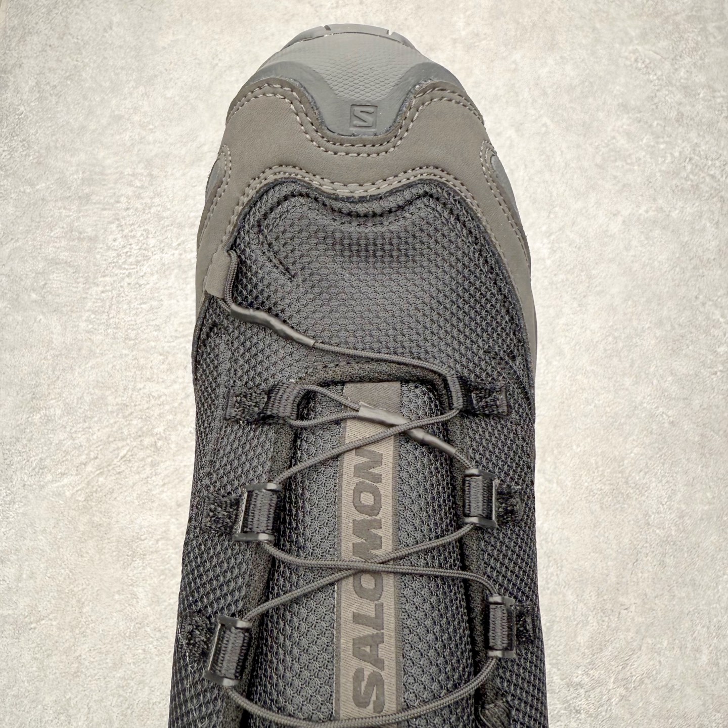 图片[4]-JeongLi x SALOMON萨洛蒙 XA PRO 3D 网布皮革联名款舒适百搭耐磨透气抗冲击低帮户外功能鞋 SALOMON诞生于1947年的法国阿尔卑斯山区，全球知名的户外运动品牌。一直致力于推动滑雪、越野跑等山地运动的发展及产品的进步。其产品设计致力于追求创新和发掘产品的性能极限，帮助喜欢自由的人在山地间不断挑战自我。实拍调校N版已经零色差零失真 百分百还原实物色彩所见即所得 不存在货不对板色差等低级问题 选购参考实物拍摄 不混卖不参货 只用心做好货严格选品 承诺混一赔十 尺码：36 36.5 37.5 38 38.5 39 40 40.5 41 42 42.5 43 44 44.5 45-选品中心