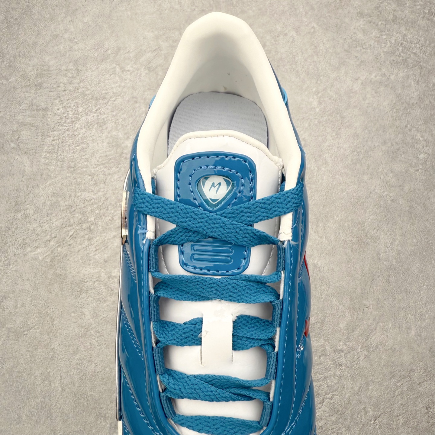 图片[5]-NK Total 90 Shox Secutor Magia 百搭舒适 耐磨 足球鞋 实拍调校N版已经零色差零失真 百分百还原实物色彩所见即所得 不存在货不对板色差等低级问题 选购参考实物拍摄 不混卖不参货 只用心做好货严格选品 承诺混一赔十 尺码：36 36.5 37.5 38 38.5 39 40 40.5 41 42 42.5 43 44 44.5 45-选品中心