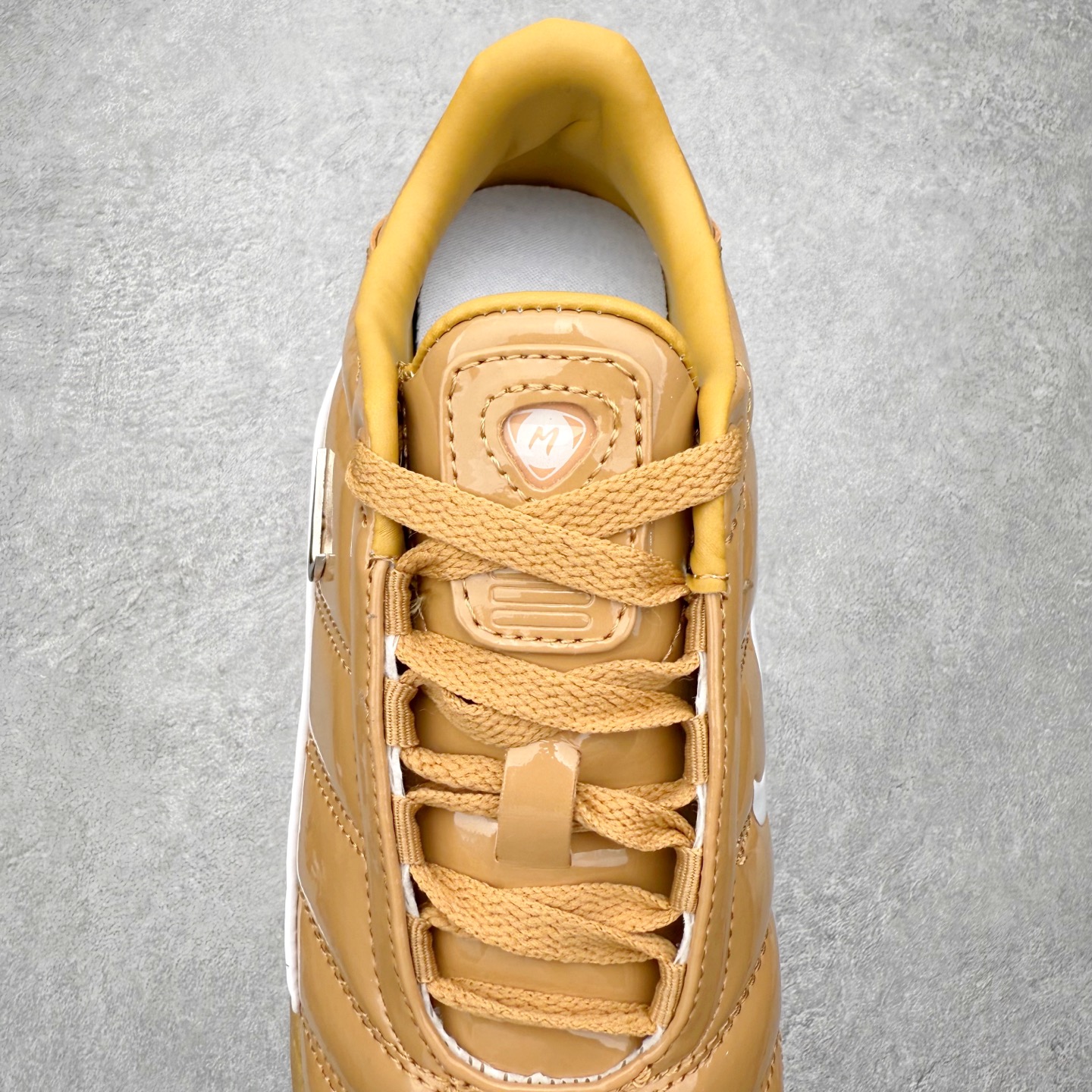 图片[5]-NK Total 90 Shox Secutor Magia 百搭舒适 耐磨 足球鞋 实拍调校N版已经零色差零失真 百分百还原实物色彩所见即所得 不存在货不对板色差等低级问题 选购参考实物拍摄 不混卖不参货 只用心做好货严格选品 承诺混一赔十 尺码：36 36.5 37.5 38 38.5 39 40 40.5 41 42 42.5 43 44 44.5 45-选品中心