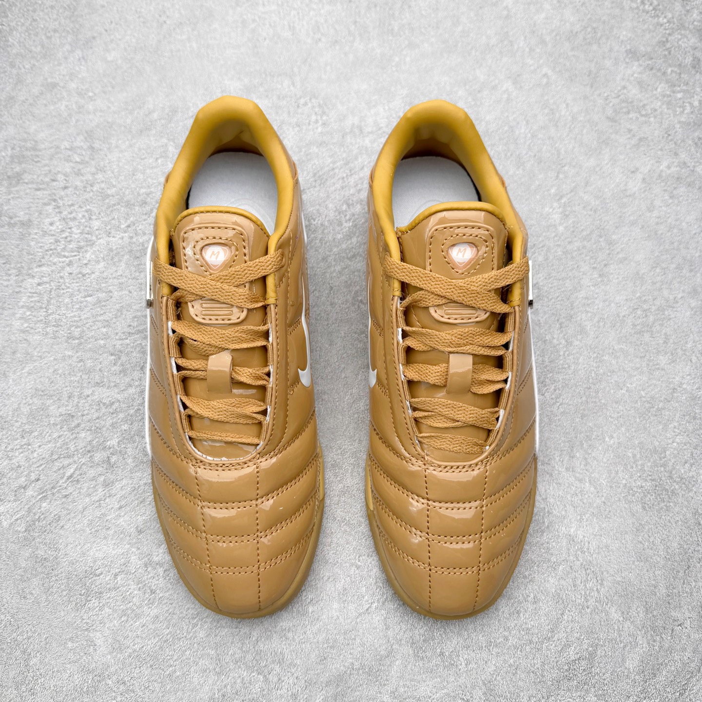 图片[2]-NK Total 90 Shox Secutor Magia 百搭舒适 耐磨 足球鞋 实拍调校N版已经零色差零失真 百分百还原实物色彩所见即所得 不存在货不对板色差等低级问题 选购参考实物拍摄 不混卖不参货 只用心做好货严格选品 承诺混一赔十 尺码：36 36.5 37.5 38 38.5 39 40 40.5 41 42 42.5 43 44 44.5 45-选品中心