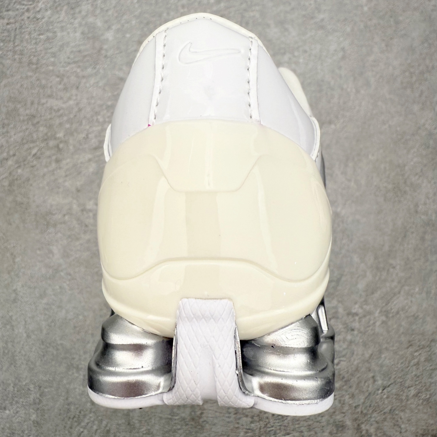 图片[8]-NK Total 90 Shox Secutor Magia 百搭舒适 耐磨 足球鞋 实拍调校N版已经零色差零失真 百分百还原实物色彩所见即所得 不存在货不对板色差等低级问题 选购参考实物拍摄 不混卖不参货 只用心做好货严格选品 承诺混一赔十 尺码：36 36.5 37.5 38 38.5 39 40 40.5 41 42 42.5 43 44 44.5 45-选品中心