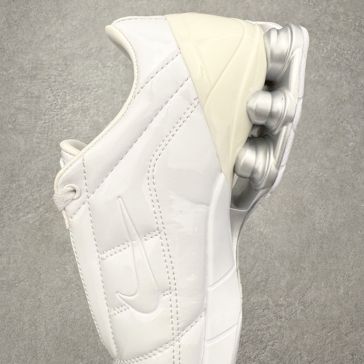 图片[7]-NK Total 90 Shox Secutor Magia 百搭舒适 耐磨 足球鞋 实拍调校N版已经零色差零失真 百分百还原实物色彩所见即所得 不存在货不对板色差等低级问题 选购参考实物拍摄 不混卖不参货 只用心做好货严格选品 承诺混一赔十 尺码：36 36.5 37.5 38 38.5 39 40 40.5 41 42 42.5 43 44 44.5 45-选品中心