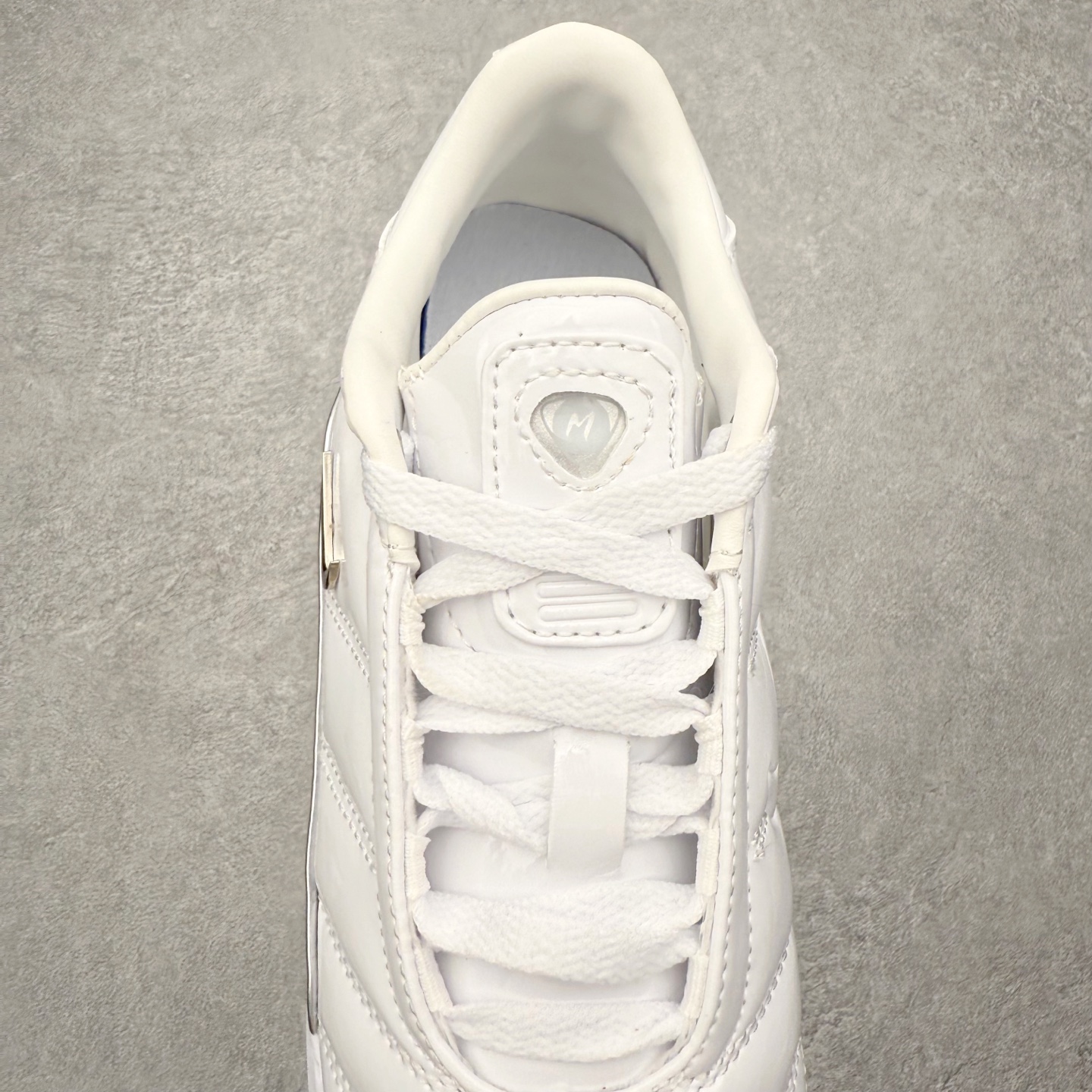 图片[5]-NK Total 90 Shox Secutor Magia 百搭舒适 耐磨 足球鞋 实拍调校N版已经零色差零失真 百分百还原实物色彩所见即所得 不存在货不对板色差等低级问题 选购参考实物拍摄 不混卖不参货 只用心做好货严格选品 承诺混一赔十 尺码：36 36.5 37.5 38 38.5 39 40 40.5 41 42 42.5 43 44 44.5 45-选品中心