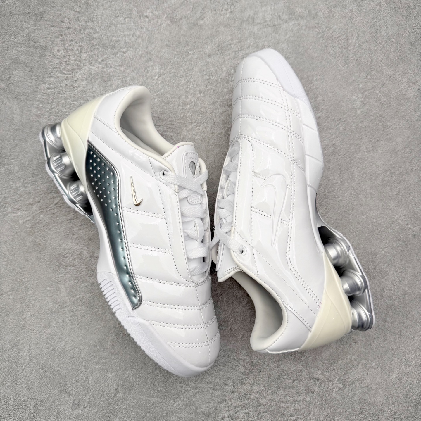 图片[3]-NK Total 90 Shox Secutor Magia 百搭舒适 耐磨 足球鞋 实拍调校N版已经零色差零失真 百分百还原实物色彩所见即所得 不存在货不对板色差等低级问题 选购参考实物拍摄 不混卖不参货 只用心做好货严格选品 承诺混一赔十 尺码：36 36.5 37.5 38 38.5 39 40 40.5 41 42 42.5 43 44 44.5 45-选品中心