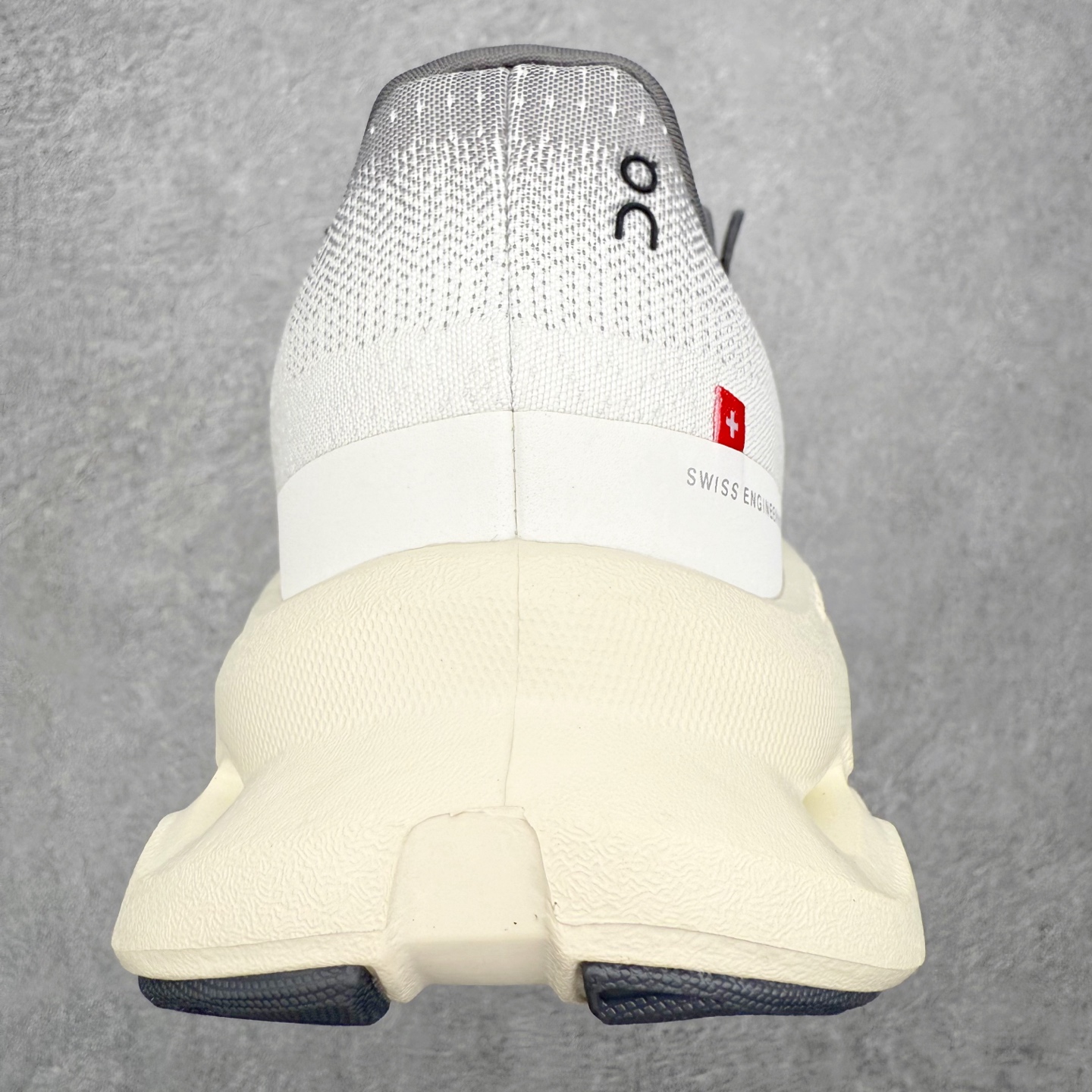 图片[8]-On昂跑 Cloudtilt 圆头系带减震耐磨低帮生活休闲鞋 此运动品牌 开创于2010年 缓震着陆、强效回弹、轻柔质感的设计构思始终是ON研制关键 与此同时基于“为全球提供革新性的跑步感受”信念 陆续推出了多款跑鞋及其以专业运动人体跑步工程学为设计关键的功能性跑步服饰设备 让跑者不费力气地畅快畅跑 尺码：36 36.5 37.5 38 38.5 39 40 40.5 41 42 42.5 43 44 44.5 45-选品中心