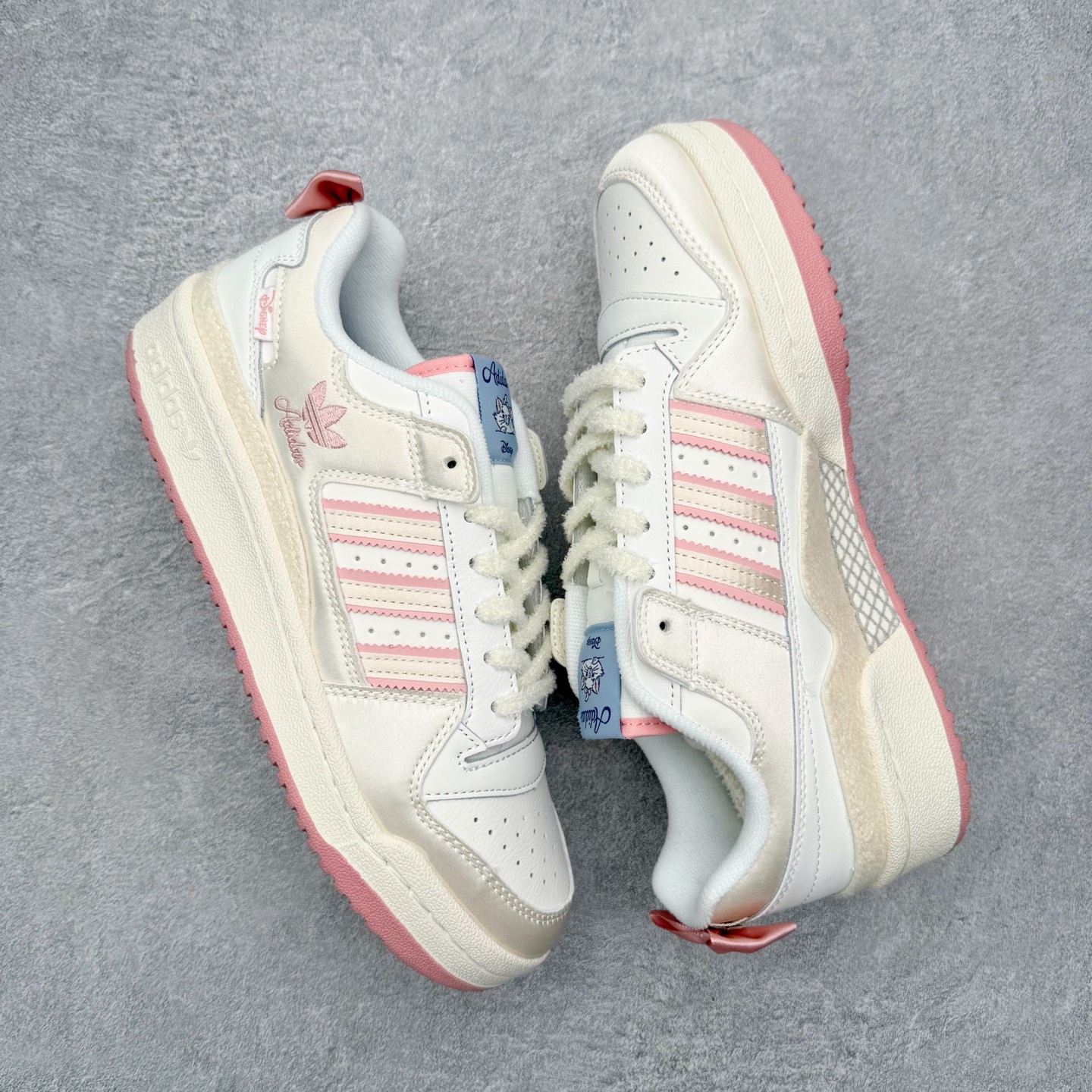 图片[3]-＃福利特价 AD Forum 84 Low OG 低帮百搭潮流休闲运动板鞋 以复古篮球鞋的外形为基础 采用皮革拼接 简约百搭 更加贴合舒适 中底内侧网格造型起到点睛之笔 外底橡胶 更显复古 尺码：36 36.5 37.5 38 38.5 39 40 40.5 41 42 42.5 43 44 44.5 45-选品中心