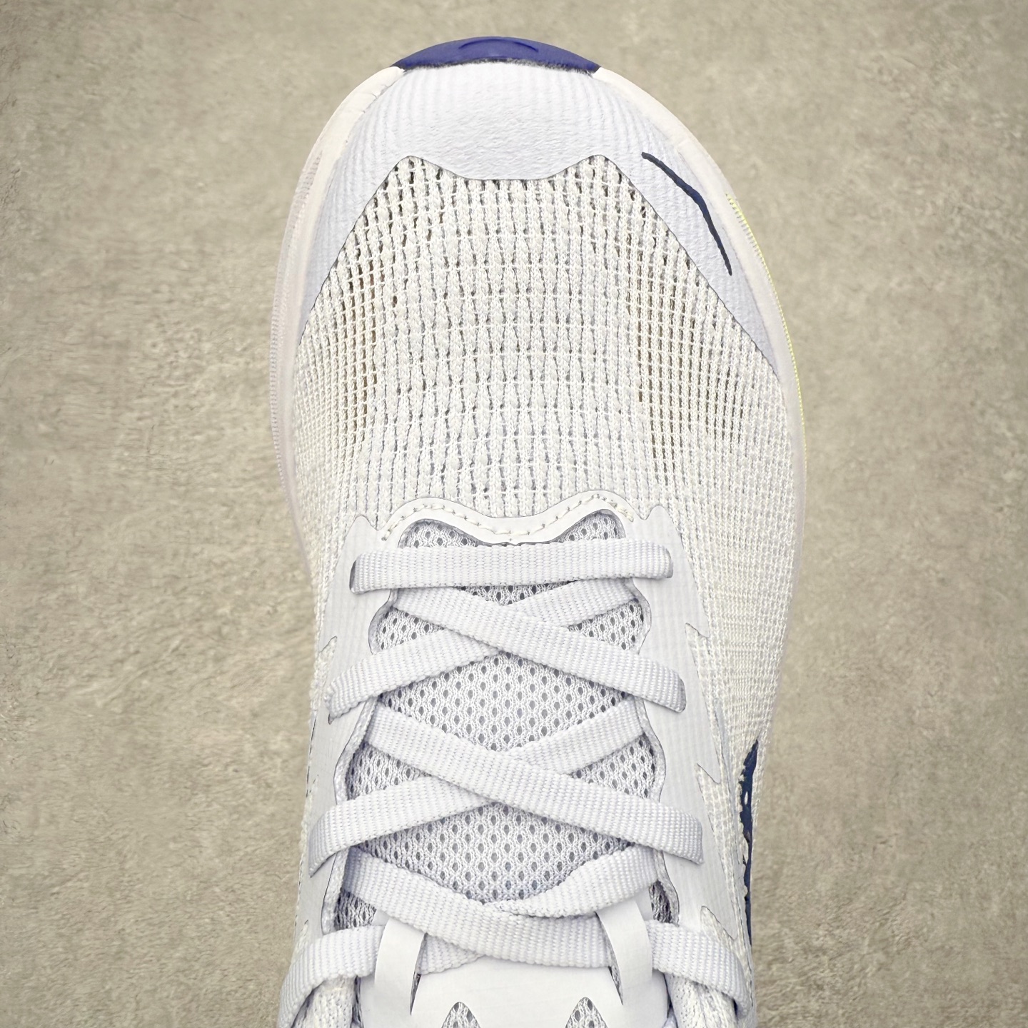 图片[4]-HOKA ONE ONE Challenger ATR 8 挑战者八代轻便耐磨防滑跑步鞋 新一代Challenger泡棉中底减重10% 增加3mm强化缓震、打造Q弹脚感 后跟采用延伸设计 加强跟腱保护、便于穿脱 搭配环保工程网布增加透气、短靴细节防止碎石进入 重新设计的大底以轮胎刻纹为灵感 以更密集的全大底水波刻纹 搭配加大面积的高耐磨橡胶与4mm大刻纹设计 增加整体抓地力与稳定性 尺码：36 36.5 37.5 38 38.5 39 40 40.5 41 42 42.5 43 44 44.5 45-选品中心