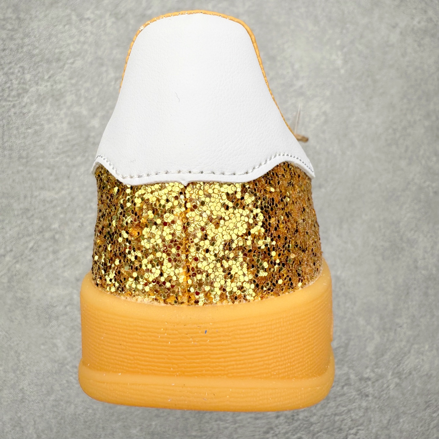 图片[8]-AD Gazelle Indoor Trainers 羚羊内训系列低帮复古百搭休闲运动德训风板鞋 JR1266 90年代经典的复刻版！自60年代以足球训练鞋面世以来,Gazelle就以其经典设计席卷全球。1991年版本的复刻,再造经典Gazelle。采用皮革打造,搭配浊色细节,让这款经典更加简约。尺码：36 36⅔ 37⅓ 38 38⅔ 39⅓ 40 40⅔ 41⅓ 42 42⅔ 43⅓ 44⅓ 44⅔ 45-选品中心