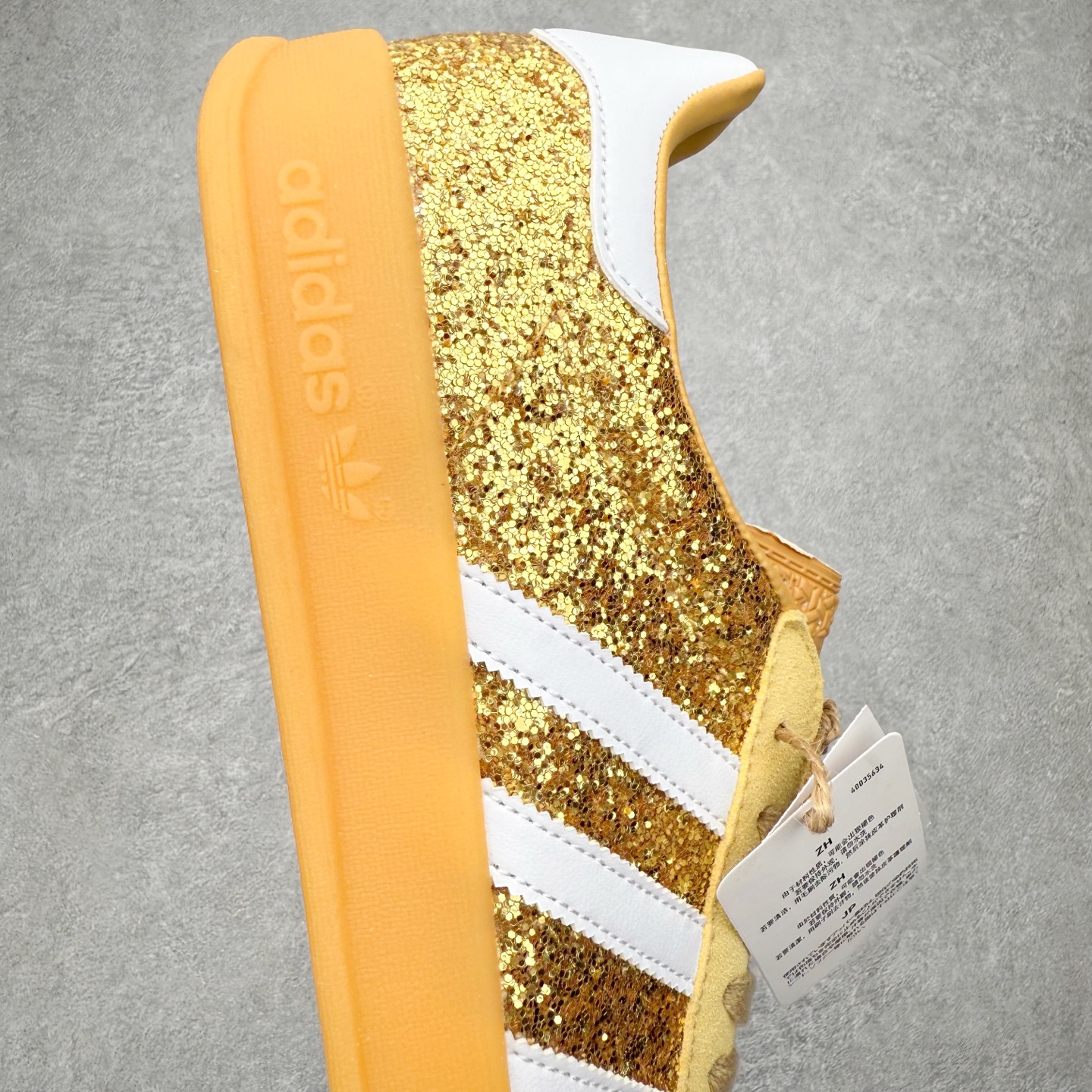 图片[6]-AD Gazelle Indoor Trainers 羚羊内训系列低帮复古百搭休闲运动德训风板鞋 JR1266 90年代经典的复刻版！自60年代以足球训练鞋面世以来,Gazelle就以其经典设计席卷全球。1991年版本的复刻,再造经典Gazelle。采用皮革打造,搭配浊色细节,让这款经典更加简约。尺码：36 36⅔ 37⅓ 38 38⅔ 39⅓ 40 40⅔ 41⅓ 42 42⅔ 43⅓ 44⅓ 44⅔ 45-选品中心