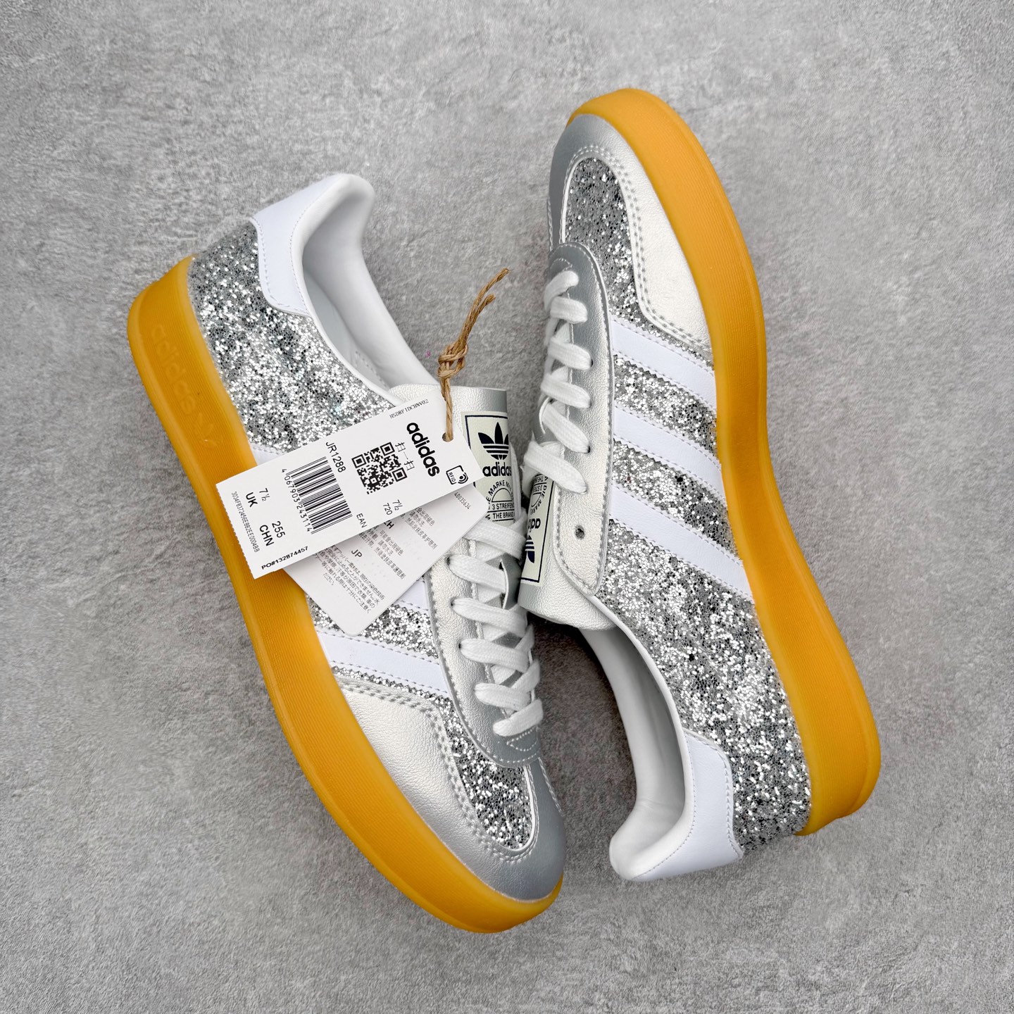 图片[3]-AD Gazelle Indoor Trainers 羚羊内训系列低帮复古百搭休闲运动德训风板鞋 JR1288 90年代经典的复刻版！自60年代以足球训练鞋面世以来,Gazelle就以其经典设计席卷全球。1991年版本的复刻,再造经典Gazelle。采用皮革打造,搭配浊色细节,让这款经典更加简约。尺码：36 36⅔ 37⅓ 38 38⅔ 39⅓ 40 40⅔ 41⅓ 42 42⅔ 43⅓ 44⅓ 44⅔ 45-选品中心