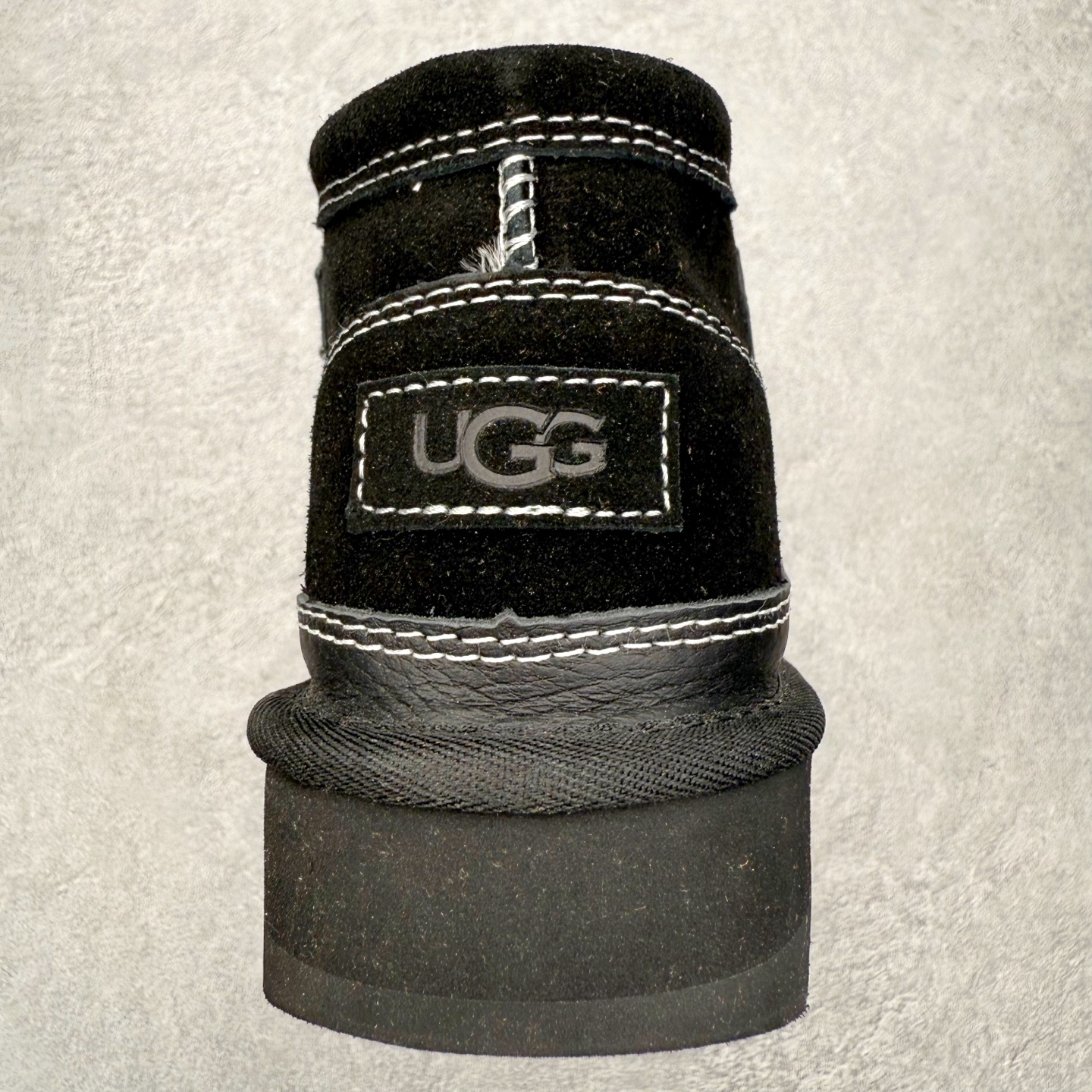 图片[8]-＃福利特价 UGG Tasman Weather Hybrid 塔斯曼混合系列户外中帮休闲马丁靴雪地靴UGG秋冬新品 秋冬必备（内里加绒保暖🔥）时尚休闲马丁靴雪地靴系列 代购专供品质 面料采用进口头层牛皮材质 鞋内里采用🔥毛茸一体内里保暖锁热。外置防滑橡胶大底 系带设计 穿脱十分方便 采用TPU模压定型真皮鞋面材质#科技外底防滑,耐磨性和良好的弹性！尺码：39-45-选品中心