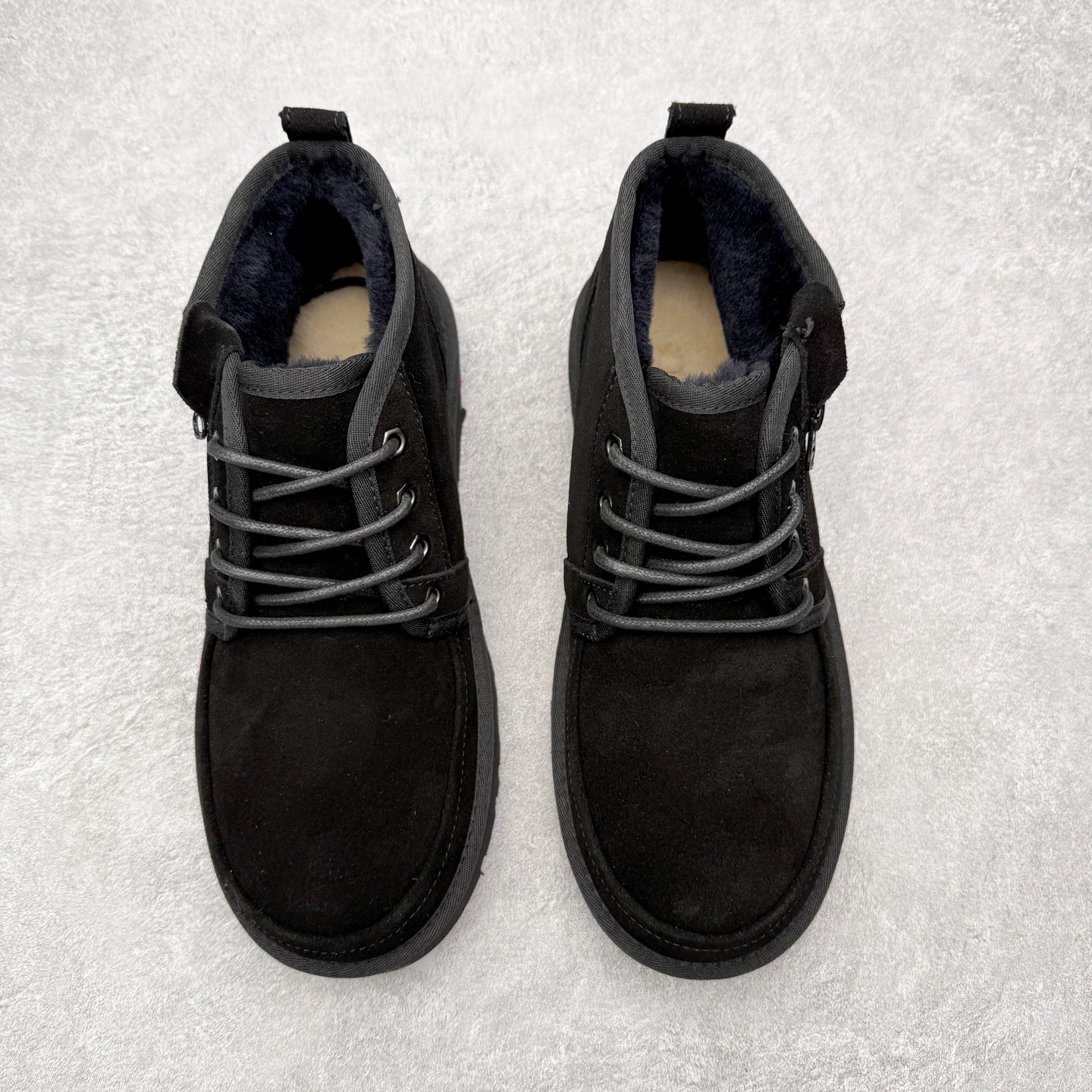 图片[2]-＃福利特价 UGG Tasman Weather Hybrid 塔斯曼混合系列户外中帮休闲马丁靴雪地靴UGG秋冬新品 秋冬必备（内里加绒保暖🔥）时尚休闲马丁靴雪地靴系列 代购专供品质 面料采用进口头层牛皮材质 鞋内里采用🔥毛茸一体内里保暖锁热。外置防滑橡胶大底 系带设计 穿脱十分方便 采用TPU模压定型真皮鞋面材质#科技外底防滑,耐磨性和良好的弹性！尺码：39-45-选品中心