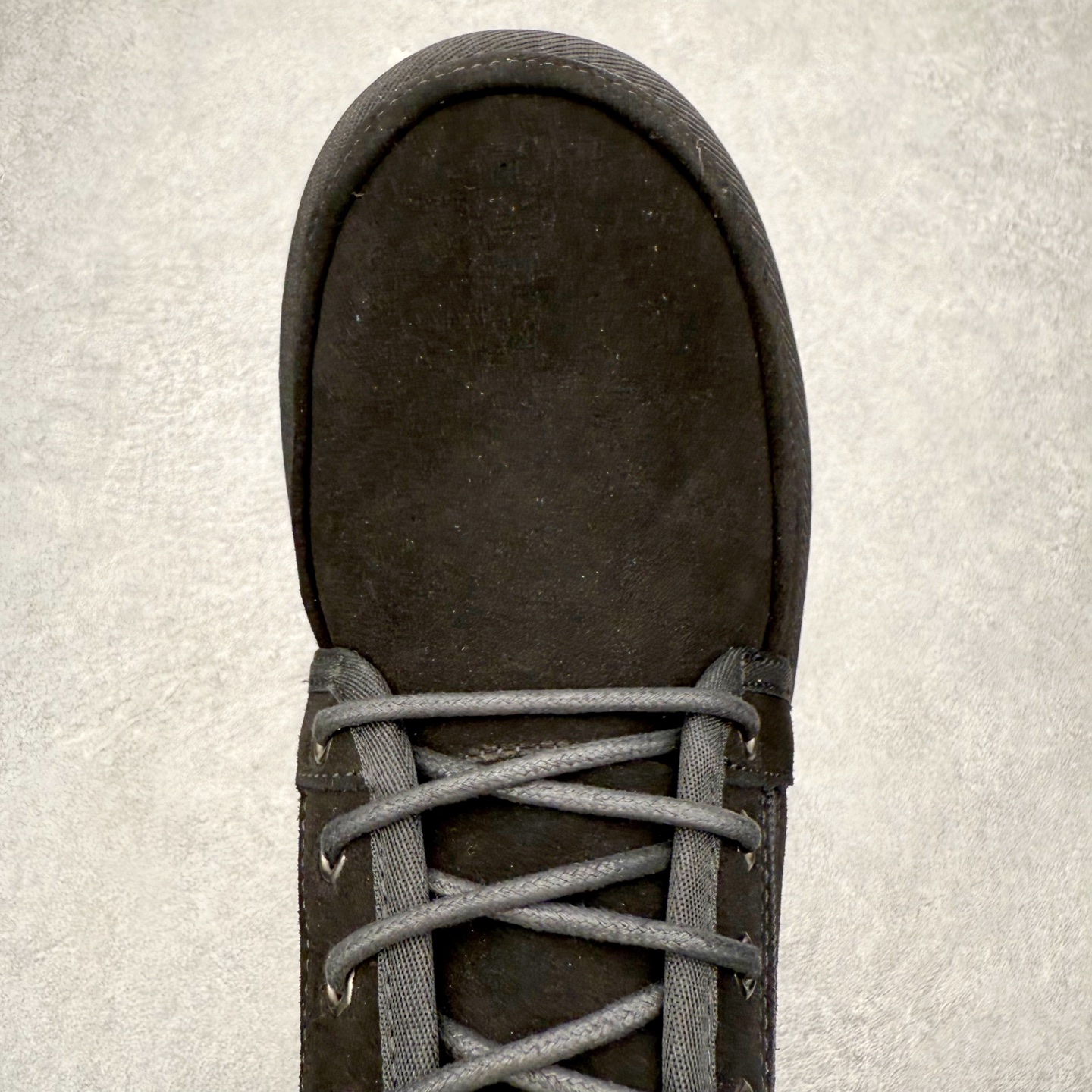 图片[4]-＃福利特价 UGG Tasman Weather Hybrid 塔斯曼混合系列户外中帮休闲马丁靴雪地靴UGG秋冬新品 秋冬必备（内里加绒保暖🔥）时尚休闲马丁靴雪地靴系列 代购专供品质 面料采用进口头层牛皮材质 鞋内里采用🔥毛茸一体内里保暖锁热。外置防滑橡胶大底 系带设计 穿脱十分方便 采用TPU模压定型真皮鞋面材质#科技外底防滑,耐磨性和良好的弹性！尺码：39-45-选品中心