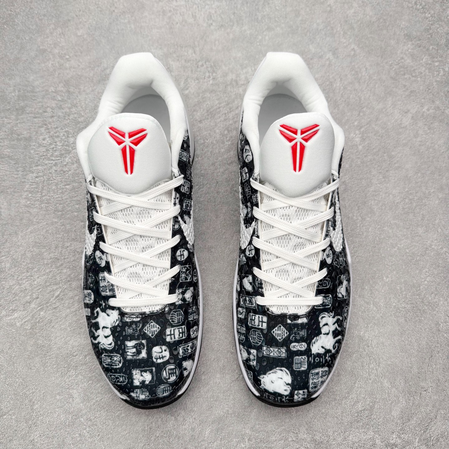 图片[2]-NK Zoom Kobe 6 Protro 科比六代实战篮球鞋 马年定制CYN配色 Eric Avar 这一次在设计中将轻盈发挥到了极致 鞋面采用了更加轻盈、更加强韧的创新的Flywire 2.0技术 球鞋重量更加轻质 重量仅为10.6盎司 内靴设计也使得穿着更加舒适 中底的配置则依日是可靠的zoom气垫和碳板的搭配 外底有个小细节令人十分喜欢 将纹路做成了心电图状 寓意科比对于篮球的喜爱 尺码：40 40.5 41 42 42.5 43 44 44.5 45 46-选品中心