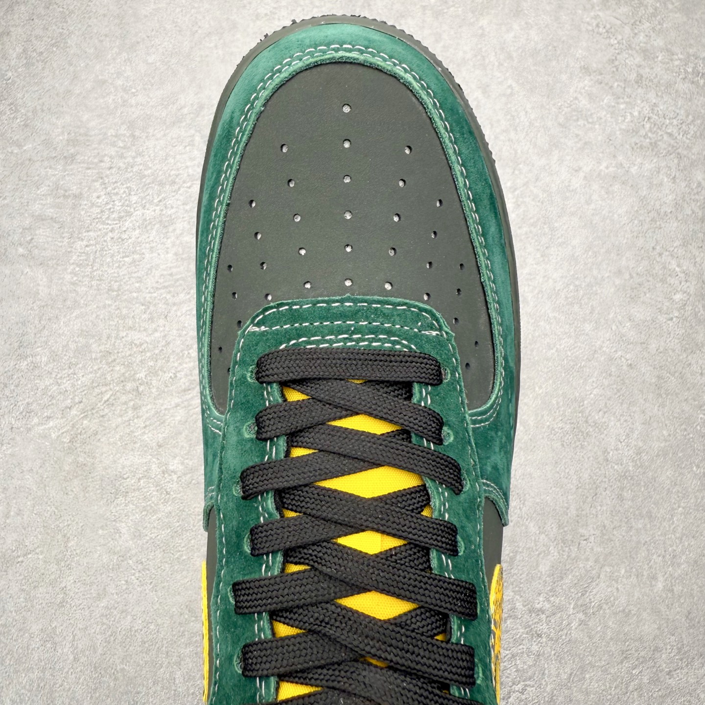 图片[4]-NK Air Force 1´07 Low 空军一号低帮百搭休闲运动板鞋 XL179-137 柔软、弹性十足的缓震性能和出色的中底设计 横跨复古与现代的外型结合 造就出风靡全球 三十多年的Force 1 直到今天还深受青睐 实拍调校N版已经零色差零失真 百分百还原实物色彩所见即所得 不存在货不对板色差等低级问题 选购参考实物拍摄 不混卖不参货 只用心做好货严格选品 承诺混一赔十 尺码：36 36.5 37.5 38 38.5 39 40 40.5 41 42 42.5 43 44 44.5 45-选品中心