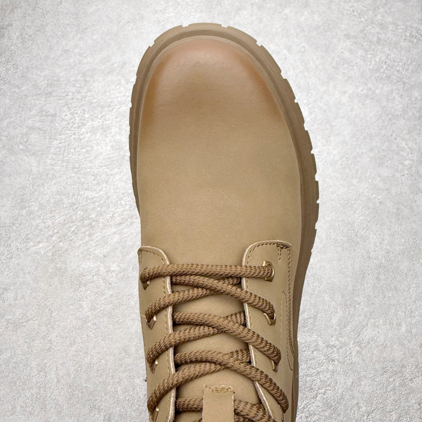 图片[3]-Timberland添柏岚/天伯伦 秋冬新品 秋冬必备户外休闲大黄靴系列#广东大厂品质 原盒原包装 时尚潮流搭配 面料采用意大利🇮🇹顶级磨砂细纹牛皮 轻质大底 搭配防臭防腐真皮乳胶鞋垫 大底到五金都是代工厂原材料制作 同原版固特异永不开胶工艺 好货不杀猪 首单质量严格把控 全网独家首发 品质毋庸置疑 全套官网统一包装 给您完美的穿着体验 质量考究耐穿 型男必备 专治不帅 高品质脚感一流 今年冬季防寒户外专用 日常随意搭配 尺码：38-44（皮鞋码）-选品中心