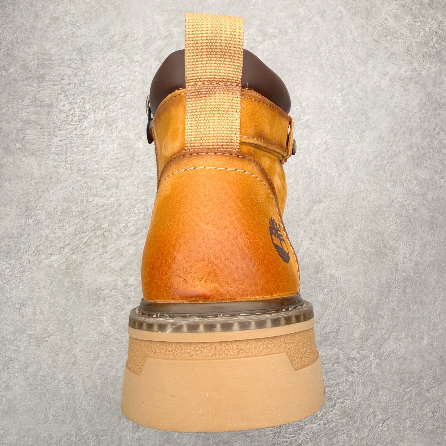 图片[8]-Timberland添柏岚/天伯伦 秋冬新品 秋冬必备户外休闲大黄靴系列#广东大厂品质 原盒原包装 时尚潮流搭配 面料采用意大利🇮🇹顶级磨砂细纹牛皮 轻质大底 搭配防臭防腐真皮乳胶鞋垫 大底到五金都是代工厂原材料制作 同原版固特异永不开胶工艺 好货不杀猪 首单质量严格把控 全网独家首发 品质毋庸置疑 全套官网统一包装 给您完美的穿着体验 质量考究耐穿 型男必备 专治不帅 高品质脚感一流 今年冬季防寒户外专用 日常随意搭配 尺码：38-44（皮鞋码）-选品中心