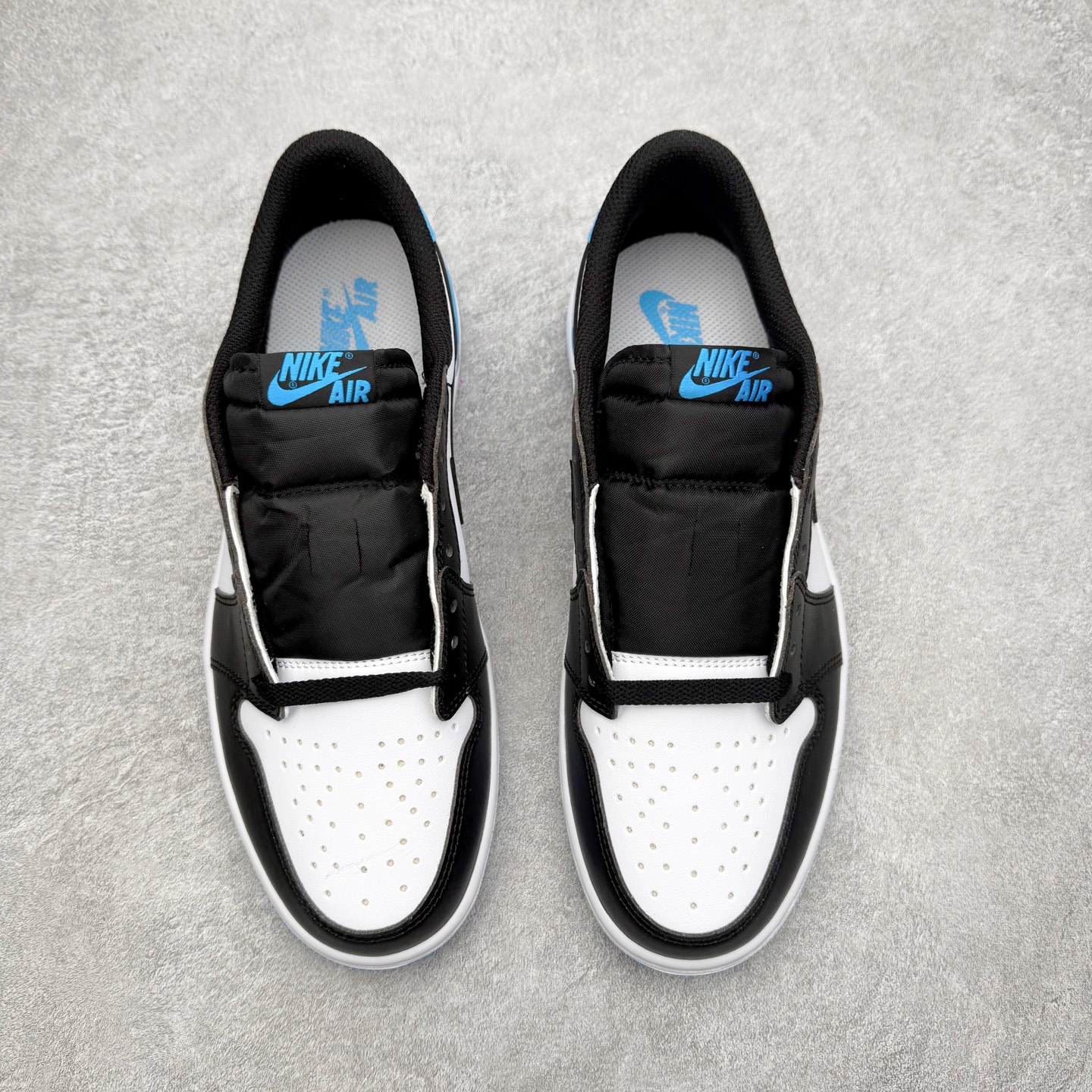 图片[2]-＃小DT Air Jordan AJ1 Low OG 低帮系列 全新流水线出品 超强性价比 DT版本平替选择 市场第二梯队 全部原鞋开发 原楦原纸板开发 全鞋电脑针车 原厂内置全掌气垫 原盒内在原标 唯一Zp原版鞋带绑法 免检产品 全新2022版型 全头层皮料 完美零毛边处理 原厂配置全掌气垫 价格定位良心 几十个配色陆续出货 实拍调校N版已经零色差零失真 百分百还原实物色彩所见即所得 不存在货不对板色差等低级问题 选购参考实物拍摄 不混卖不参货 只用心做好货严格选品 承诺混一赔十 尺码：36 36.5 37.5 38 38.5 39 40 40.5 41 42 42.5 43 44 44.5 45 46-选品中心