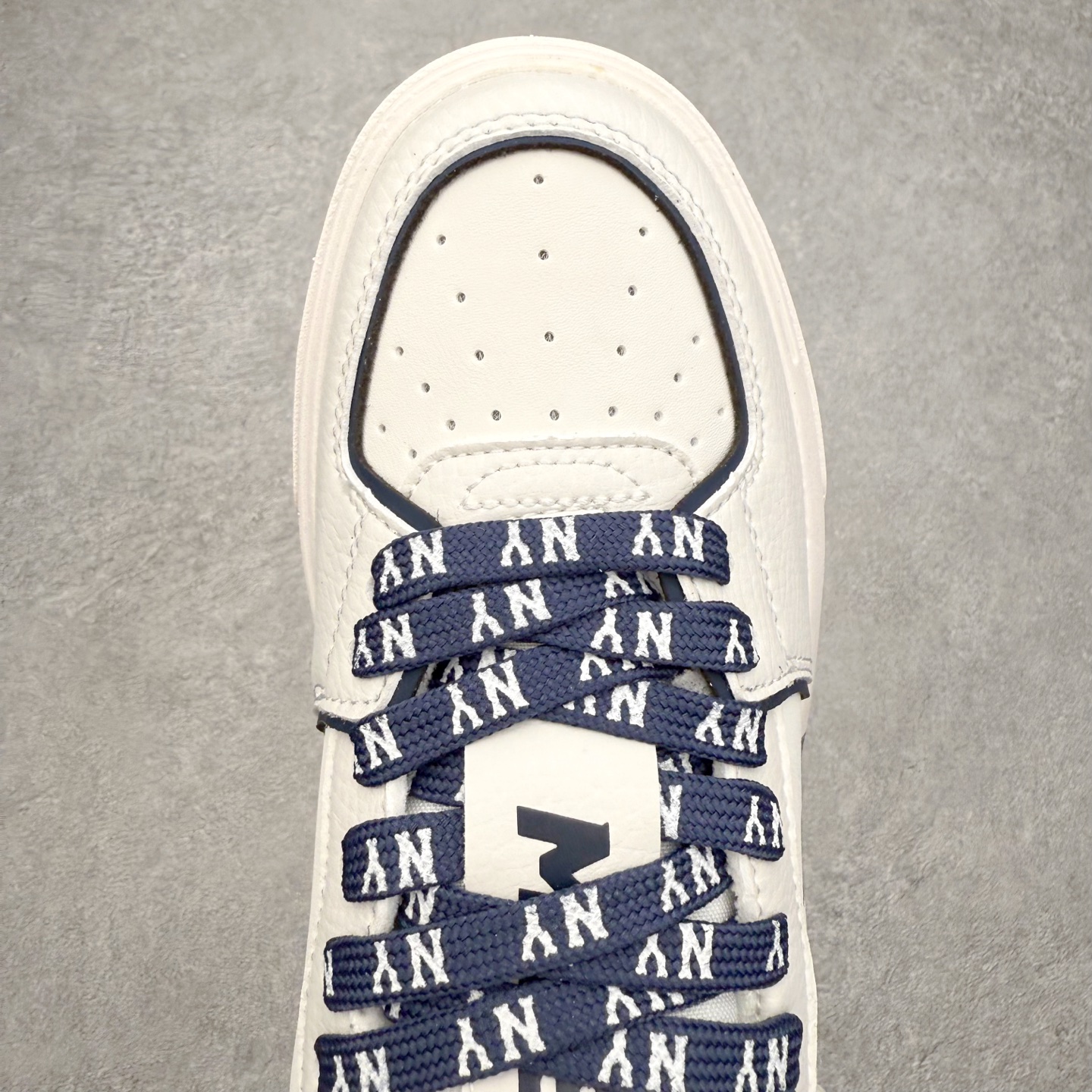 图片[4]-MLB Chunky Liner Basic 复古印花学长鞋系列低帮轻量增高厚底百搭休闲运动慢跑鞋板鞋 Korea韩国联名NY美国榄球纽约洋基队限定 韩国代购专供 全套原楦原纸板原厂数据开发 正确中底拉帮中底网布细节 平台代购专供 左脚内置芯片 韩国代购吊牌标贴 独家一比一RB+MD组合大底 高频后跟小人Logo精准对位立体饱满 正确网布加超迁鞋面 转印中底走线紧密 转印Logo工艺表层防刮不掉色 尺码：35 36 36.5 37.5 38 38.5 39 40 40.5 41 42 42.5 43 44 45-选品中心