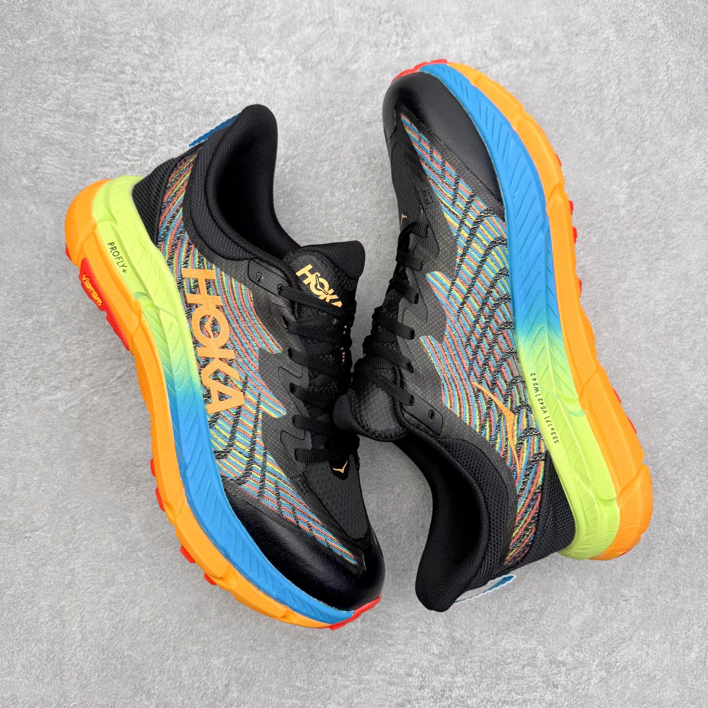 图片[3]-HOKA ONE ONE Mafate Speed 4 飞速玛法特4代系列低帮轻量户外越野休闲运动慢跑鞋 HOKA ONE ONE是来自美国的跑步鞋知名品牌，创立于2009年，始终致力于为所有跑者提供更新、更好的跑步装备。相比常规跑鞋，HOKA ONE ONE特别研发使用性能独特的几何形跑鞋中底，此种鞋底更厚、更高、回弹性也更好，除了卓越的缓冲性能，它还能为各种阶段的跑者带来更具动感、更加稳定的跑步体验。HOKAONE ONE从设计之初就清楚意识到，要保证跑者步幅的均匀一致，双脚自然而然的运动至关重要。尺码：36 36.5 37.5 38 39 40 40.5 41 42 42.5 43 44 45 46-选品中心