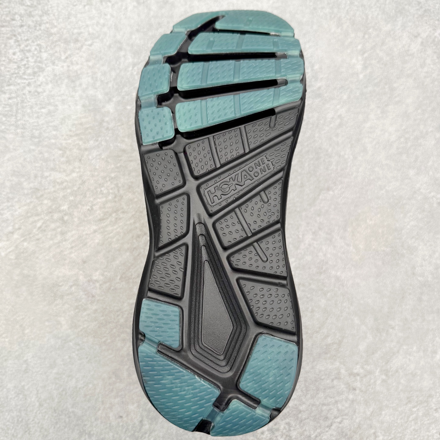 图片[9]-＃福利特价 HOKA ONE ONE SKY Float X 网布织物 舒适运动户外功能 减震防滑耐磨 低帮 生活休闲鞋 男女同款 HOKA ONE ONE是来自美国的跑步鞋知名品牌，创立于2009年，始终致力于为所有跑者提供更新、更好的跑步装备。相比常规跑鞋，HOKA ONE ONE特别研发使用性能独特的几何形跑鞋中底，此种鞋底更厚、更高、回弹性也更好，除了卓越的缓冲性能，它还能为各种阶段的跑者带来更具动感、更加稳定的跑步体验。HOKAONE ONE从设计之初就清楚意识到，要保证跑者步幅的均匀一致，双脚自然而然的运动至关重要。尺码：36 36.5 37.5 38 39 40 40.5 41 42 42.5 43 44 45-选品中心