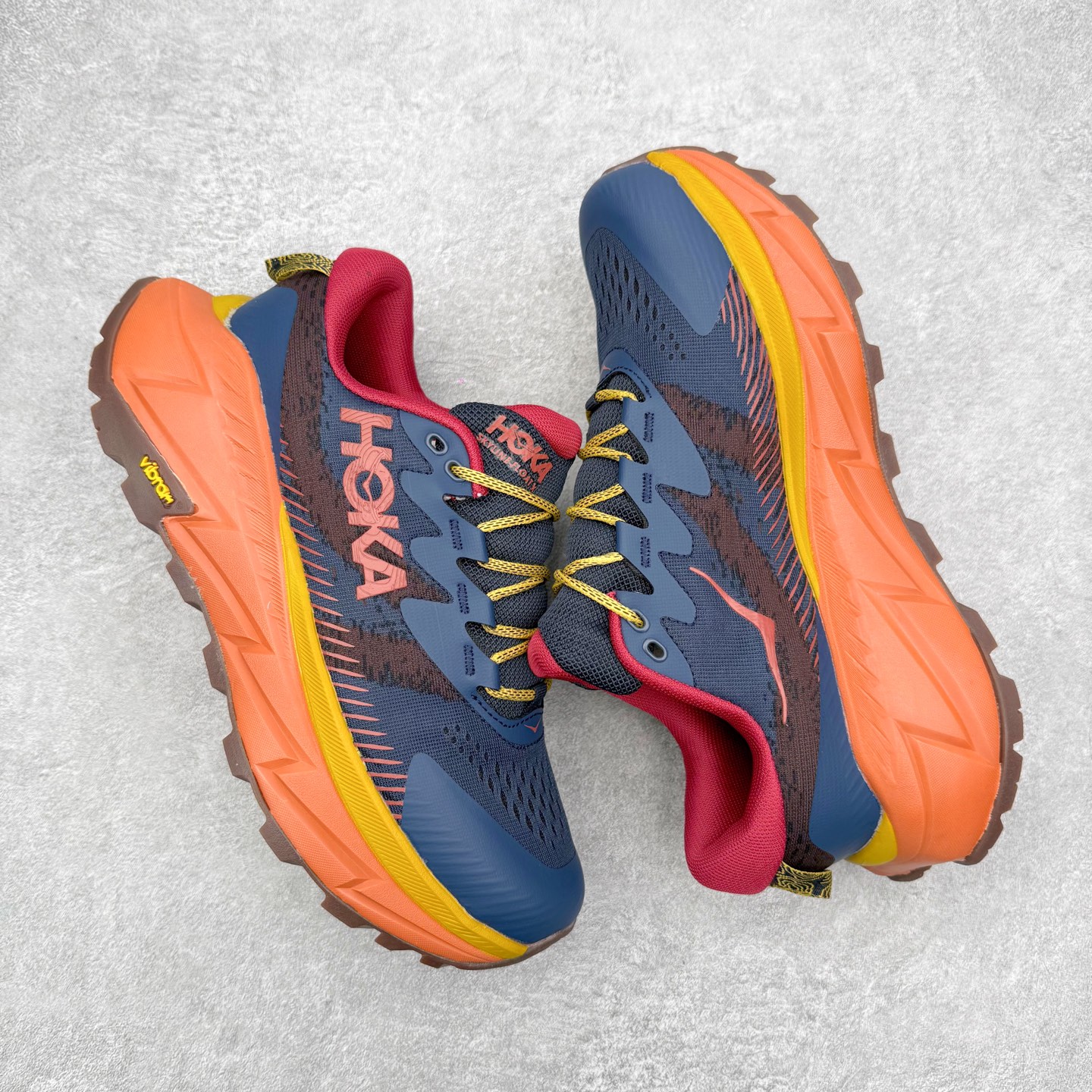 图片[3]-＃福利特价 HOKA ONE ONE SKY Float X 网布织物 舒适运动户外功能 减震防滑耐磨 低帮 生活休闲鞋 男女同款 HOKA ONE ONE是来自美国的跑步鞋知名品牌，创立于2009年，始终致力于为所有跑者提供更新、更好的跑步装备。相比常规跑鞋，HOKA ONE ONE特别研发使用性能独特的几何形跑鞋中底，此种鞋底更厚、更高、回弹性也更好，除了卓越的缓冲性能，它还能为各种阶段的跑者带来更具动感、更加稳定的跑步体验。HOKAONE ONE从设计之初就清楚意识到，要保证跑者步幅的均匀一致，双脚自然而然的运动至关重要。尺码：36 36.5 37.5 38 39 40 40.5 41 42 42.5 43 44 45-选品中心