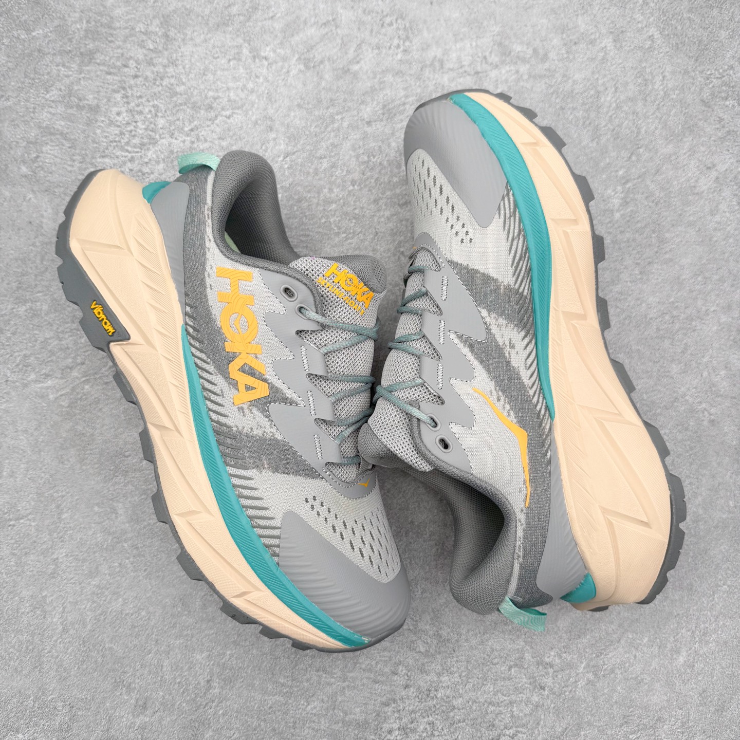 图片[3]-＃福利特价 HOKA ONE ONE SKY Float X 网布织物 舒适运动户外功能 减震防滑耐磨 低帮 生活休闲鞋 男女同款 HOKA ONE ONE是来自美国的跑步鞋知名品牌，创立于2009年，始终致力于为所有跑者提供更新、更好的跑步装备。相比常规跑鞋，HOKA ONE ONE特别研发使用性能独特的几何形跑鞋中底，此种鞋底更厚、更高、回弹性也更好，除了卓越的缓冲性能，它还能为各种阶段的跑者带来更具动感、更加稳定的跑步体验。HOKAONE ONE从设计之初就清楚意识到，要保证跑者步幅的均匀一致，双脚自然而然的运动至关重要。尺码：36 36.5 37.5 38 39 40 40.5 41 42 42.5 43 44 45-选品中心