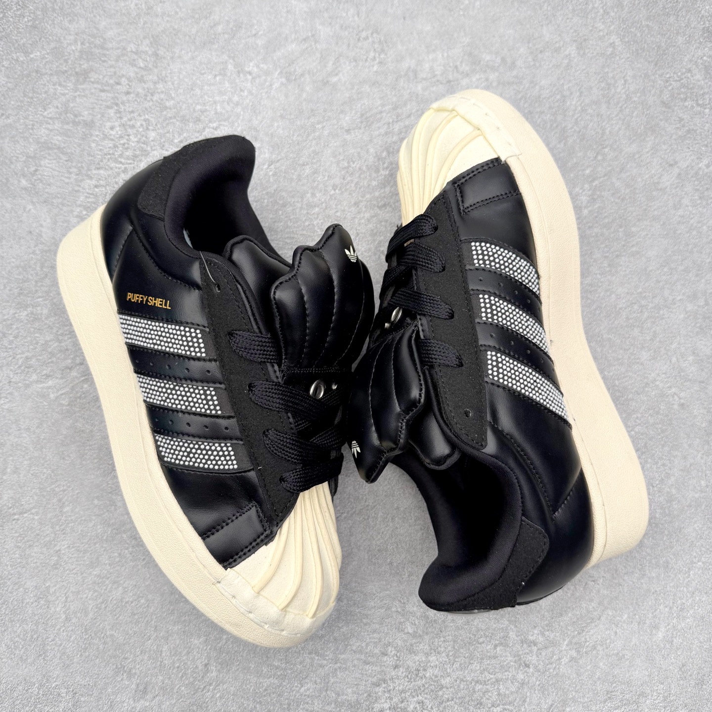 图片[3]-AD Originals x GALI SUPERSTAR PUFFY SHELL 贝壳头联名时尚舒适低帮板鞋 KJ6976 男女同款 实拍调校N版已经零色差零失真 百分百还原实物色彩所见即所得 不存在货不对板色差等低级问题 选购参考实物拍摄 不混卖不参货 只用心做好货严格选品 承诺混一赔十 尺码：36 36.5 37.5 38 38.5 39 40 40.5 41 42 42.5 43 44 44.5 45-选品中心