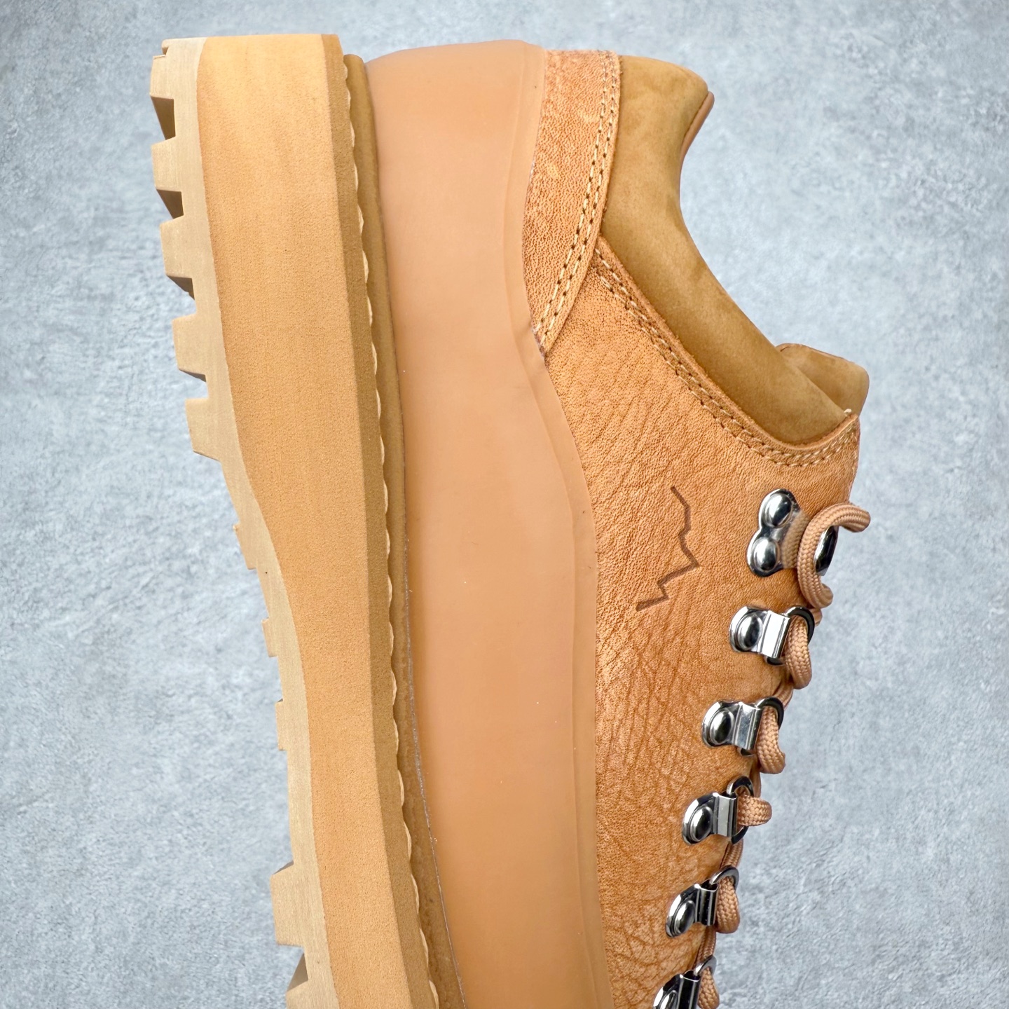 图片[6]-＃GD广顶 DIEMME Cornaro Gomma 时尚潮流耐磨减震低帮户外功能鞋 DIEMME是欧洲意式高端手工潮鞋品牌，1992年成立，被誉为“鞋靴中的劳斯菜斯”，DIEMME在2016年被ELLE时尚杂志评为内行人最爱的7个运动鞋品牌的其中之一。Diemme经常参加世界知名鞋展比如米兰鞋展、巴黎鞋展、佛罗伦萨鞋展。尺码：39 40 41 42 43 44 45-选品中心