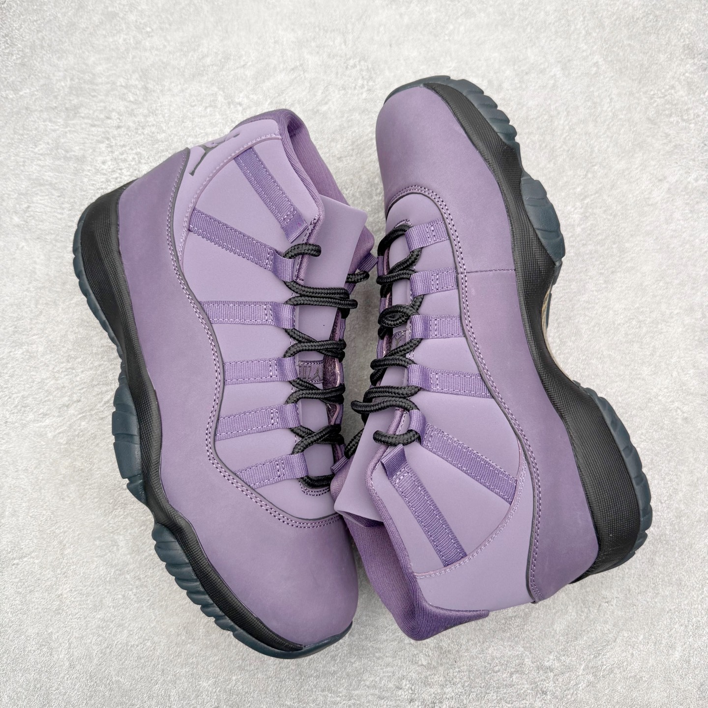 图片[3]-＃NC版 Air Jordan AJ11 Retro 黑紫 IO8961-553 原楦原档案数据开模打造 原厂中底拉帮钢印 原厂漆皮 防冻不开裂 头层皮料 原装鞋撑 水晶大底正确色度色泽 原楦原数据刺绣 原厂车缝走线及对位 毫厘不差 飞人logo采用原数据电脑刺绣 原装正品碳纤维真实碳板 增强抗扭 原内标 原盒标 正确官方原盒 原厂防氧化水晶外底 原厂配套厂全掌solo气垫 尺码：40 40.5 41 42 42.5 43 44 44.5 45 46 47.5-选品中心