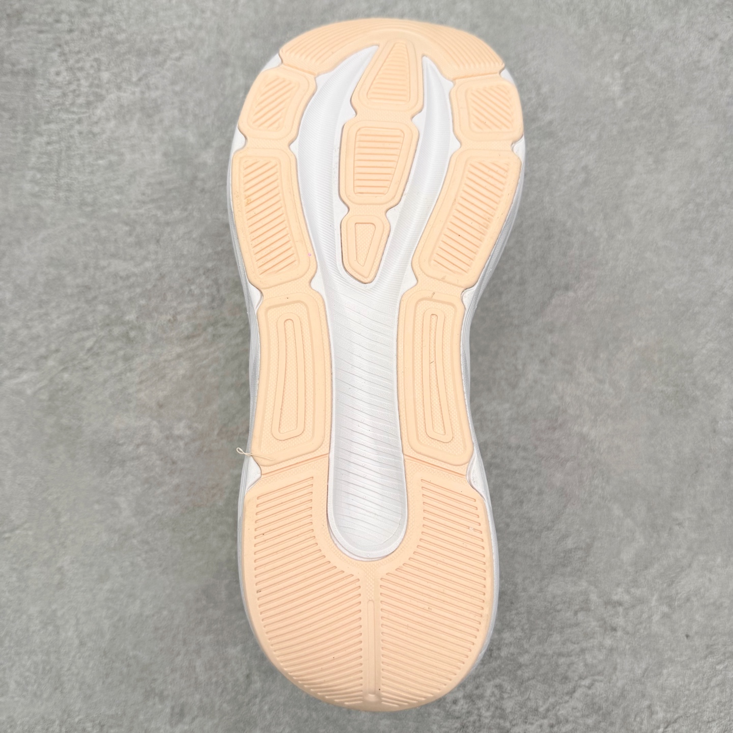 图片[9]-AD Adizero galaxy 8 舒适百搭回弹 低帮跑步鞋 男女同款 实拍调校N版已经零色差零失真 百分百还原实物色彩所见即所得 不存在货不对板色差等低级问题 选购参考实物拍摄 不混卖不参货 只用心做好货严格选品 承诺混一赔十 尺码：36 36.5 37.5 38 38.5 39 40 40.5 41 42 42.5 43 44 44.5 45-选品中心