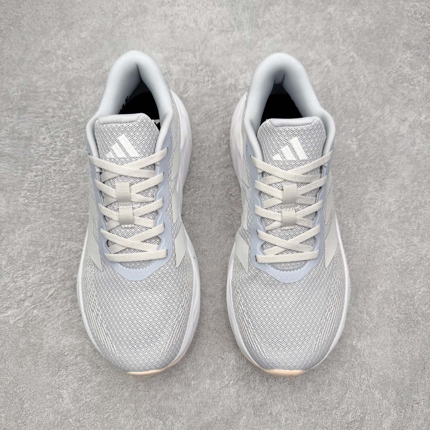 图片[2]-AD Adizero galaxy 8 舒适百搭回弹 低帮跑步鞋 男女同款 实拍调校N版已经零色差零失真 百分百还原实物色彩所见即所得 不存在货不对板色差等低级问题 选购参考实物拍摄 不混卖不参货 只用心做好货严格选品 承诺混一赔十 尺码：36 36.5 37.5 38 38.5 39 40 40.5 41 42 42.5 43 44 44.5 45-选品中心