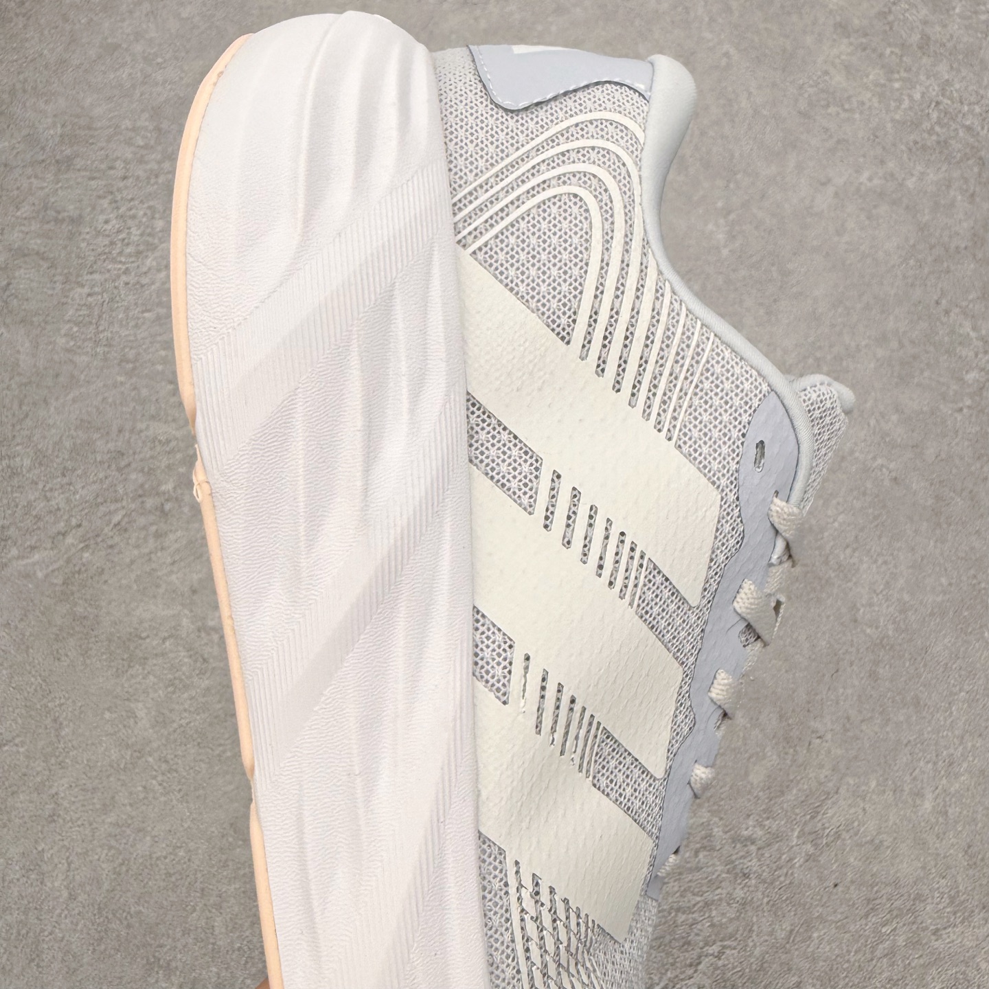 图片[6]-AD Adizero galaxy 8 舒适百搭回弹 低帮跑步鞋 男女同款 实拍调校N版已经零色差零失真 百分百还原实物色彩所见即所得 不存在货不对板色差等低级问题 选购参考实物拍摄 不混卖不参货 只用心做好货严格选品 承诺混一赔十 尺码：36 36.5 37.5 38 38.5 39 40 40.5 41 42 42.5 43 44 44.5 45-选品中心