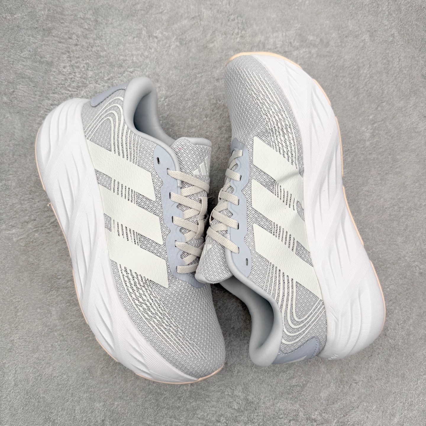 图片[3]-AD Adizero galaxy 8 舒适百搭回弹 低帮跑步鞋 男女同款 实拍调校N版已经零色差零失真 百分百还原实物色彩所见即所得 不存在货不对板色差等低级问题 选购参考实物拍摄 不混卖不参货 只用心做好货严格选品 承诺混一赔十 尺码：36 36.5 37.5 38 38.5 39 40 40.5 41 42 42.5 43 44 44.5 45-选品中心