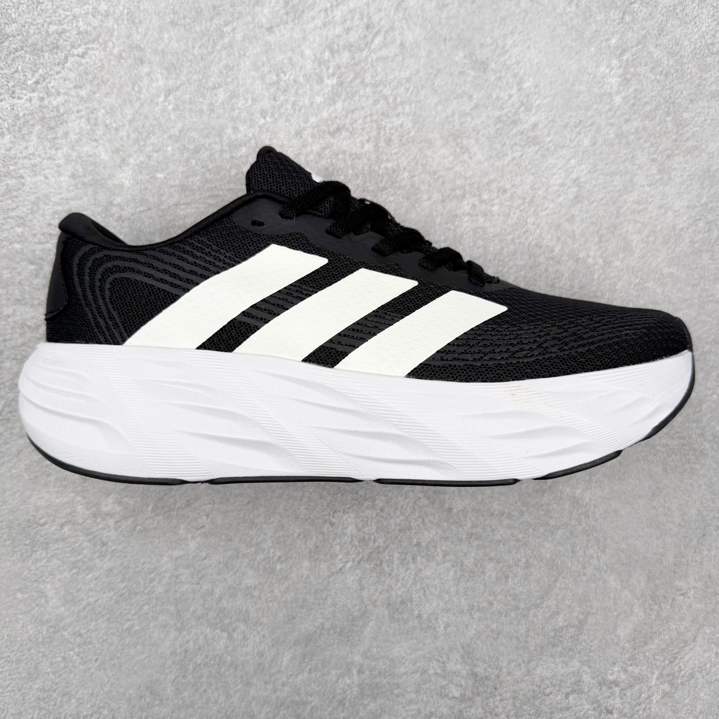 AD Adizero galaxy 8 舒适百搭回弹 低帮跑步鞋 男女同款 实拍调校N版已经零色差零失真 百分百还原实物色彩所见即所得 不存在货不对板色差等低级问题 选购参考实物拍摄 不混卖不参货 只用心做好货严格选品 承诺混一赔十 尺码：36 36.5 37.5 38 38.5 39 40 40.5 41 42 42.5 43 44 44.5 45-选品中心