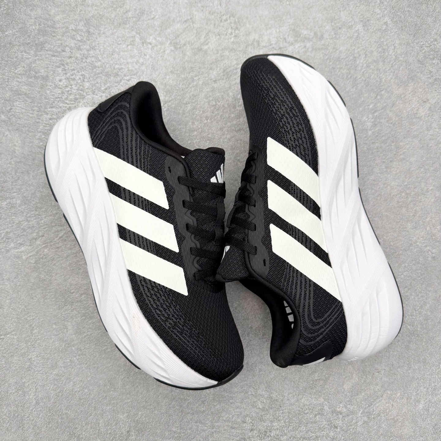 图片[3]-AD Adizero galaxy 8 舒适百搭回弹 低帮跑步鞋 男女同款 实拍调校N版已经零色差零失真 百分百还原实物色彩所见即所得 不存在货不对板色差等低级问题 选购参考实物拍摄 不混卖不参货 只用心做好货严格选品 承诺混一赔十 尺码：36 36.5 37.5 38 38.5 39 40 40.5 41 42 42.5 43 44 44.5 45-选品中心