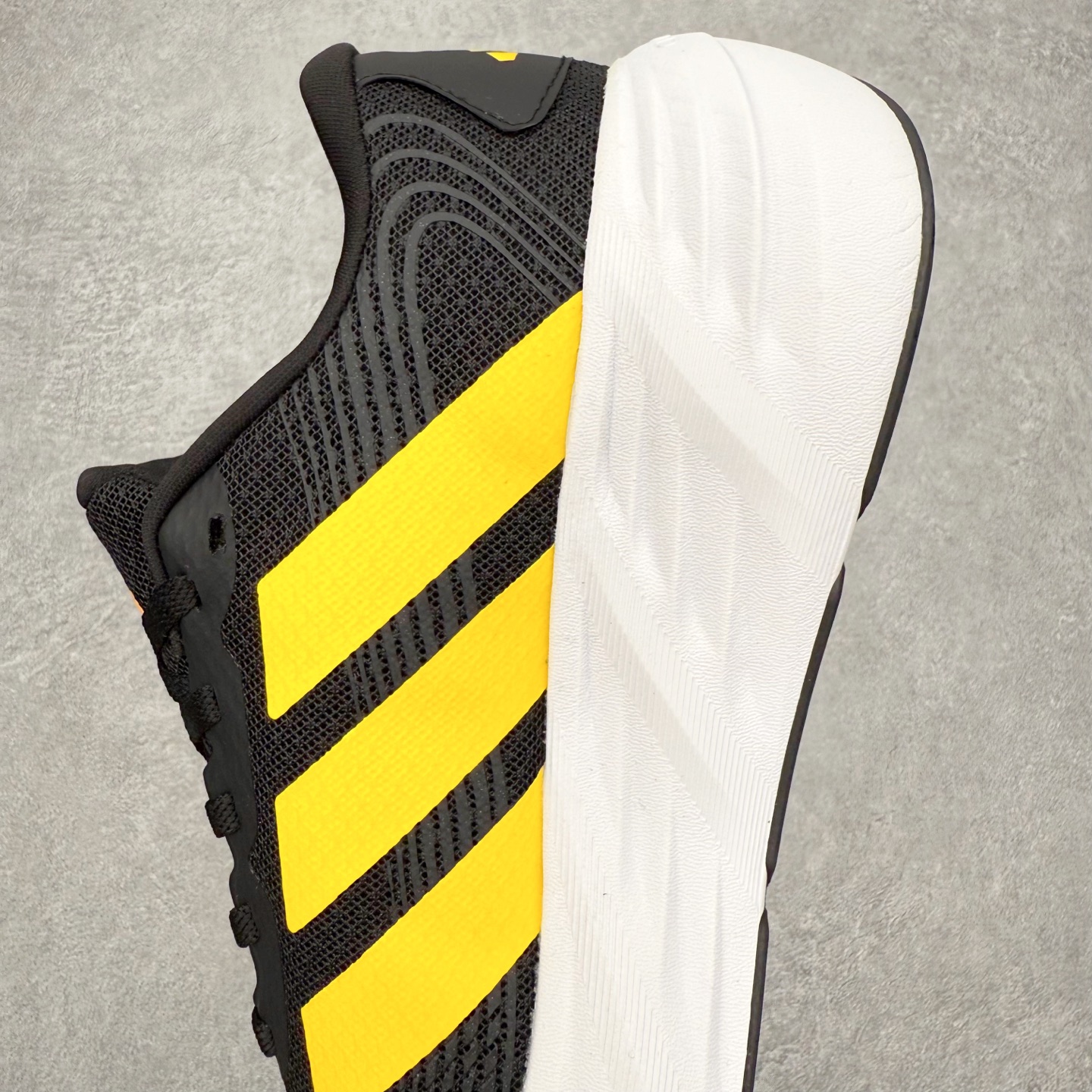 图片[7]-AD Adizero galaxy 8 舒适百搭回弹 低帮跑步鞋 男女同款 实拍调校N版已经零色差零失真 百分百还原实物色彩所见即所得 不存在货不对板色差等低级问题 选购参考实物拍摄 不混卖不参货 只用心做好货严格选品 承诺混一赔十 尺码：36 36.5 37.5 38 38.5 39 40 40.5 41 42 42.5 43 44 44.5 45-选品中心