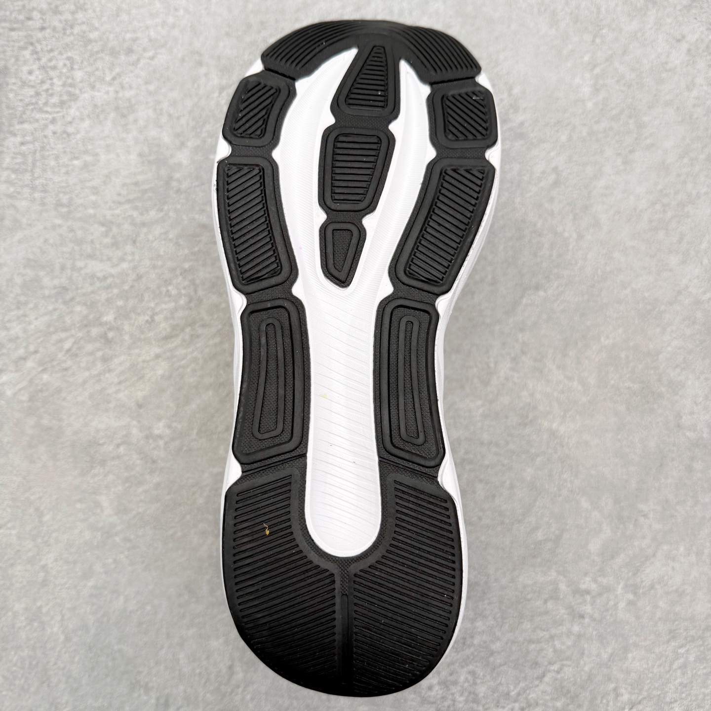 图片[9]-AD Adizero galaxy 8 舒适百搭回弹 低帮跑步鞋 男女同款 实拍调校N版已经零色差零失真 百分百还原实物色彩所见即所得 不存在货不对板色差等低级问题 选购参考实物拍摄 不混卖不参货 只用心做好货严格选品 承诺混一赔十 尺码：36 36.5 37.5 38 38.5 39 40 40.5 41 42 42.5 43 44 44.5 45-选品中心