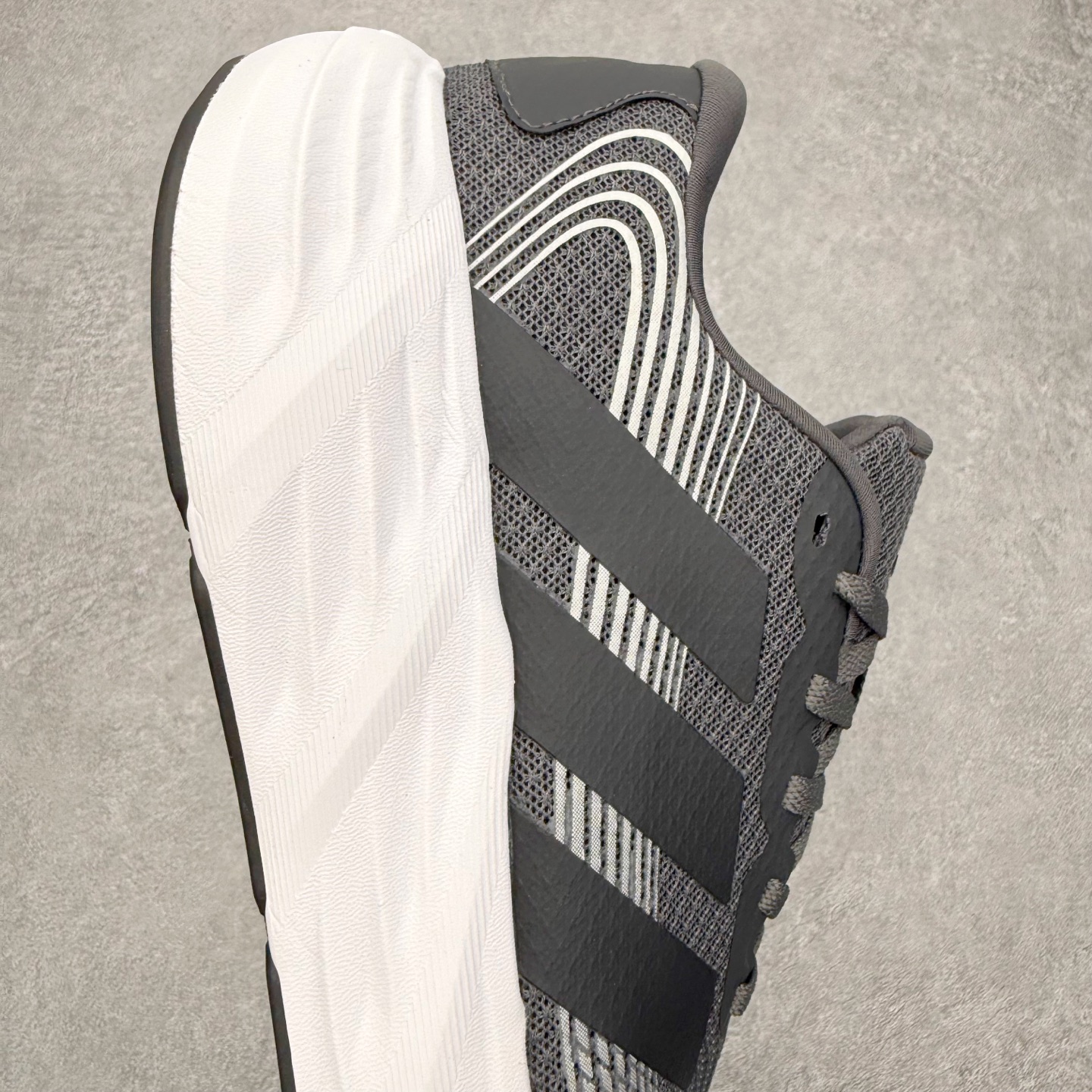 图片[6]-AD Adizero galaxy 8 舒适百搭回弹 低帮跑步鞋 男女同款 实拍调校N版已经零色差零失真 百分百还原实物色彩所见即所得 不存在货不对板色差等低级问题 选购参考实物拍摄 不混卖不参货 只用心做好货严格选品 承诺混一赔十 尺码：36 36.5 37.5 38 38.5 39 40 40.5 41 42 42.5 43 44 44.5 45-选品中心