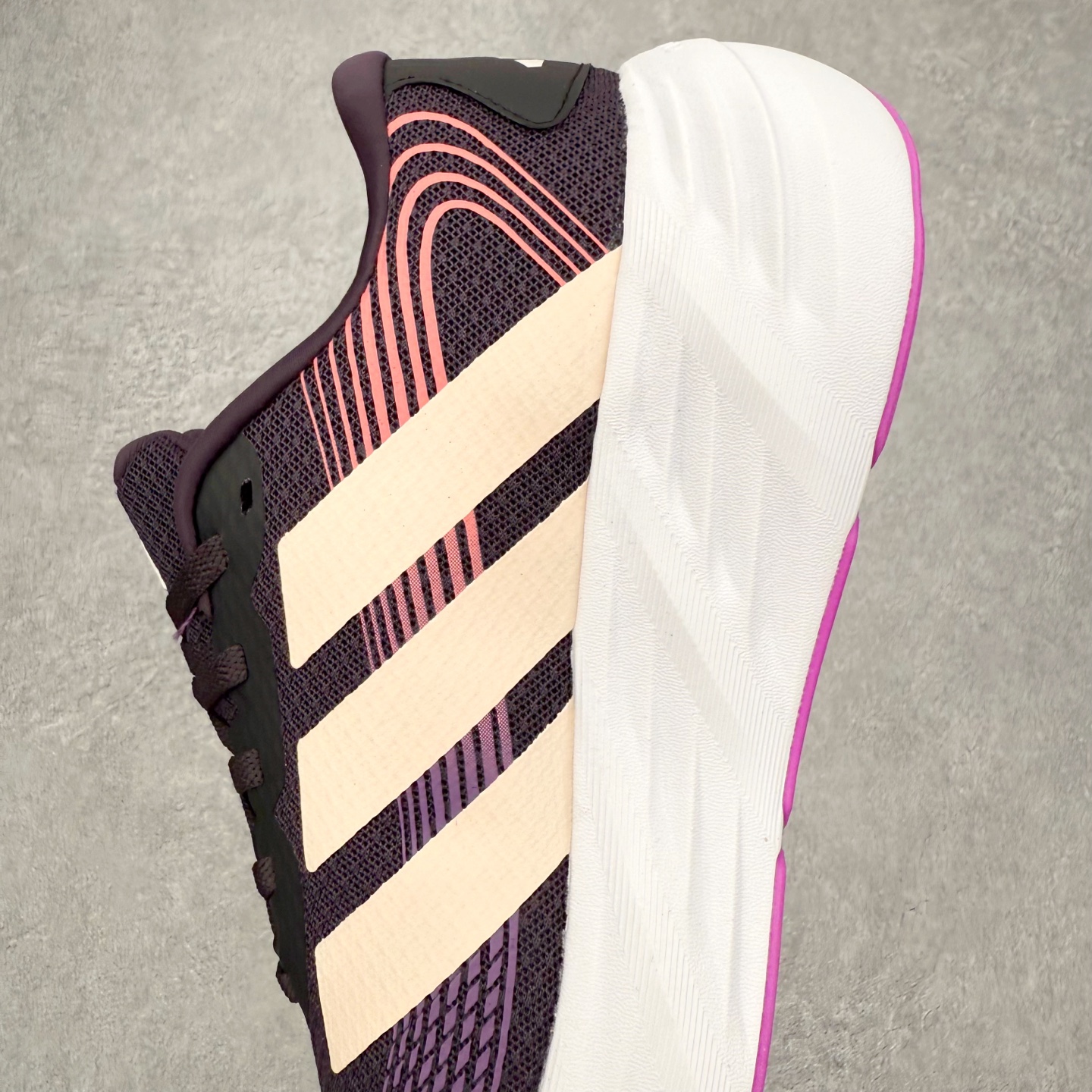 图片[7]-AD Adizero galaxy 8 舒适百搭回弹 低帮跑步鞋 男女同款 实拍调校N版已经零色差零失真 百分百还原实物色彩所见即所得 不存在货不对板色差等低级问题 选购参考实物拍摄 不混卖不参货 只用心做好货严格选品 承诺混一赔十 尺码：36 36.5 37.5 38 38.5 39 40 40.5 41 42 42.5 43 44 44.5 45-选品中心