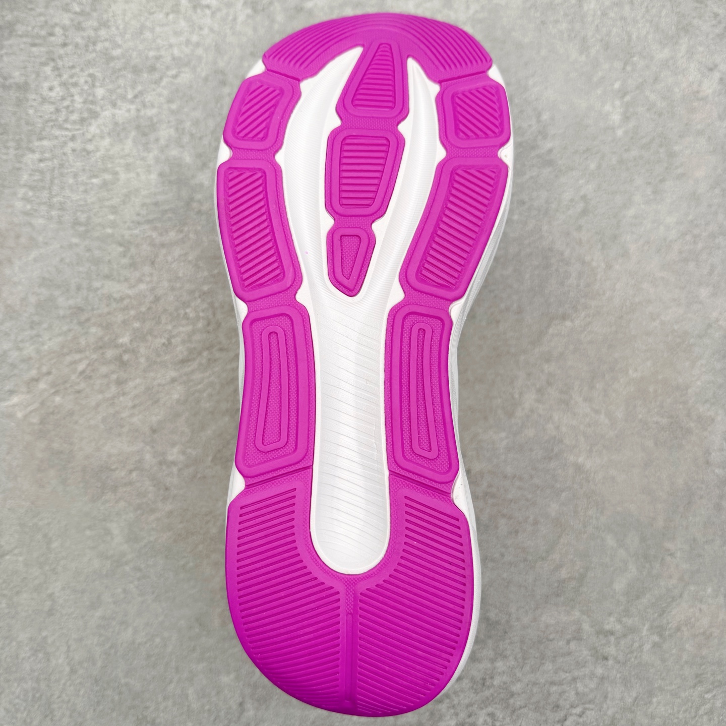 图片[9]-AD Adizero galaxy 8 舒适百搭回弹 低帮跑步鞋 男女同款 实拍调校N版已经零色差零失真 百分百还原实物色彩所见即所得 不存在货不对板色差等低级问题 选购参考实物拍摄 不混卖不参货 只用心做好货严格选品 承诺混一赔十 尺码：36 36.5 37.5 38 38.5 39 40 40.5 41 42 42.5 43 44 44.5 45-选品中心