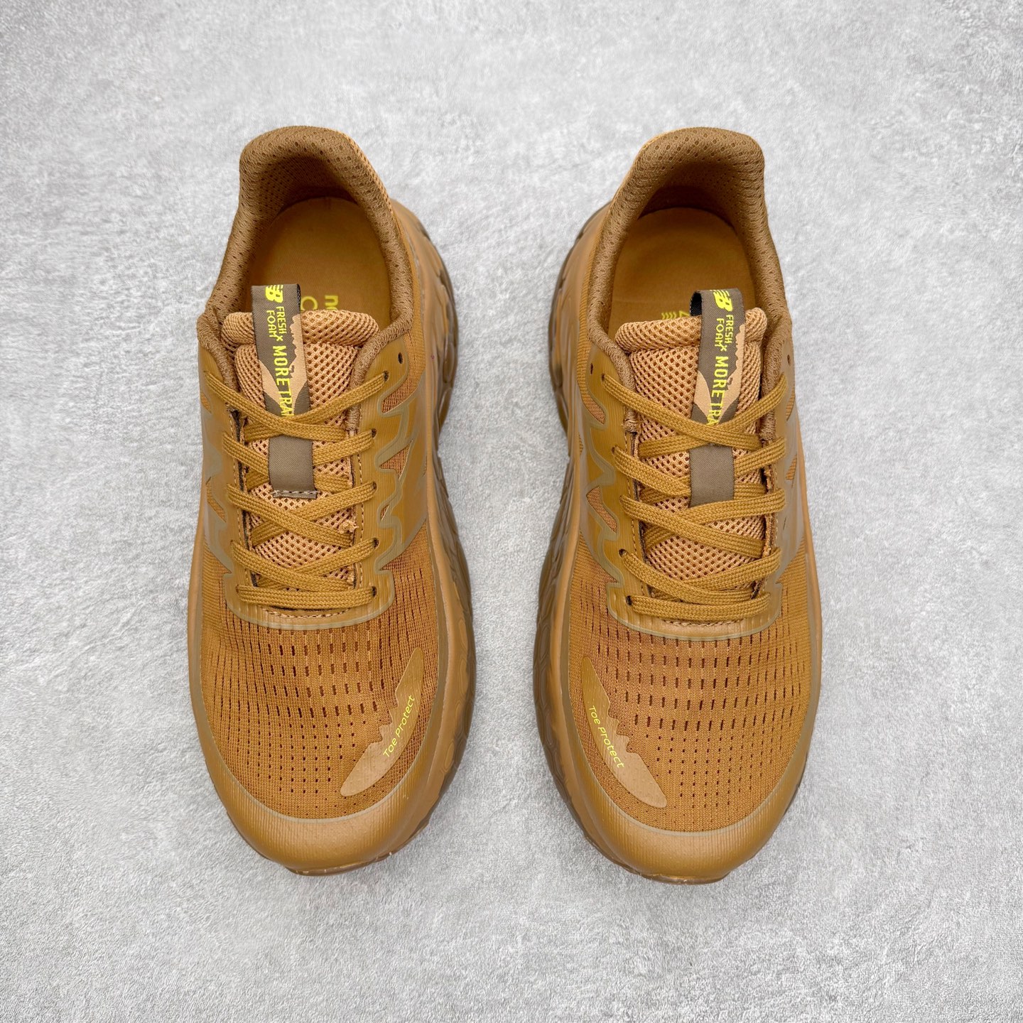 图片[2]-New Balance Fresh Foam X Trail More v3 新百伦NB莫尔V3系列低帮轻量化厚底户外越野休闲运动慢跑鞋 MTMORNGR 无论是越野训练跑还是享受自然美景 New Balance Fresh Foam X Trail More v3 都能确保双脚凉爽舒适 获得缓震支撑 这款越野跑鞋採用透气的合成/网眼鞋面 加上双层 Fresh Foam X 中底实现绝佳舒适著感 搭载鞋头防护科技与 All Terrain 系列最厚鞋底 可防止碎石跑入鞋内 让你尽情探索不受限 尺码：36 37 37.5 38 38.5 39.5 40 40.5 41.5 42 42.5 43 44 44.5 45-选品中心