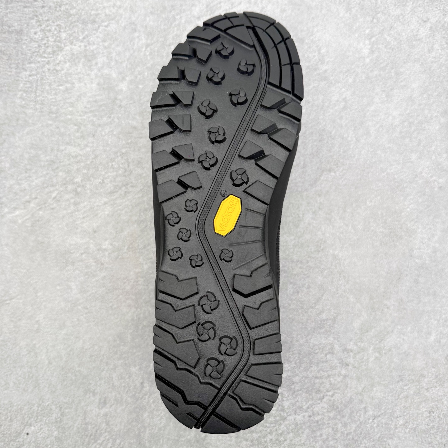 图片[9]-北面THE NORTH FACE GLENCLYFFE Soukuu Tnf 舒适耐用 防滑耐磨 高帮 户外功能鞋 专业户外登山品牌（北面）The North Face自1966年创立，由两位热爱登山徒步的年轻登山者于美西旧金山开创，不断透过研发与创新，并且将最先进的技术结合在服装与鞋款设计，生产多种外型帅气且专业能力非常强的户外运动装备而备受欢迎。尺码：36-45-选品中心