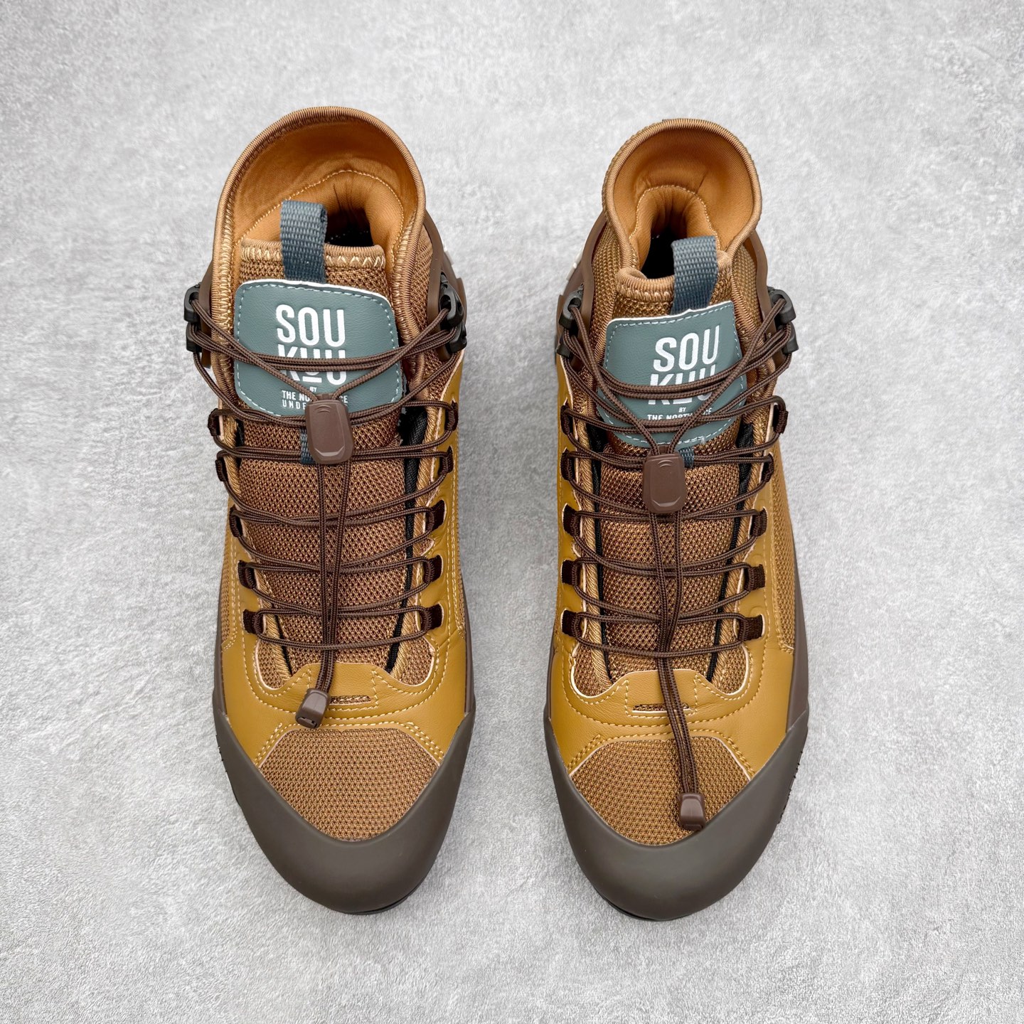 图片[2]-北面THE NORTH FACE GLENCLYFFE Soukuu Tnf 舒适耐用 防滑耐磨 高帮 户外功能鞋 专业户外登山品牌（北面）The North Face自1966年创立，由两位热爱登山徒步的年轻登山者于美西旧金山开创，不断透过研发与创新，并且将最先进的技术结合在服装与鞋款设计，生产多种外型帅气且专业能力非常强的户外运动装备而备受欢迎。尺码：36-45-选品中心