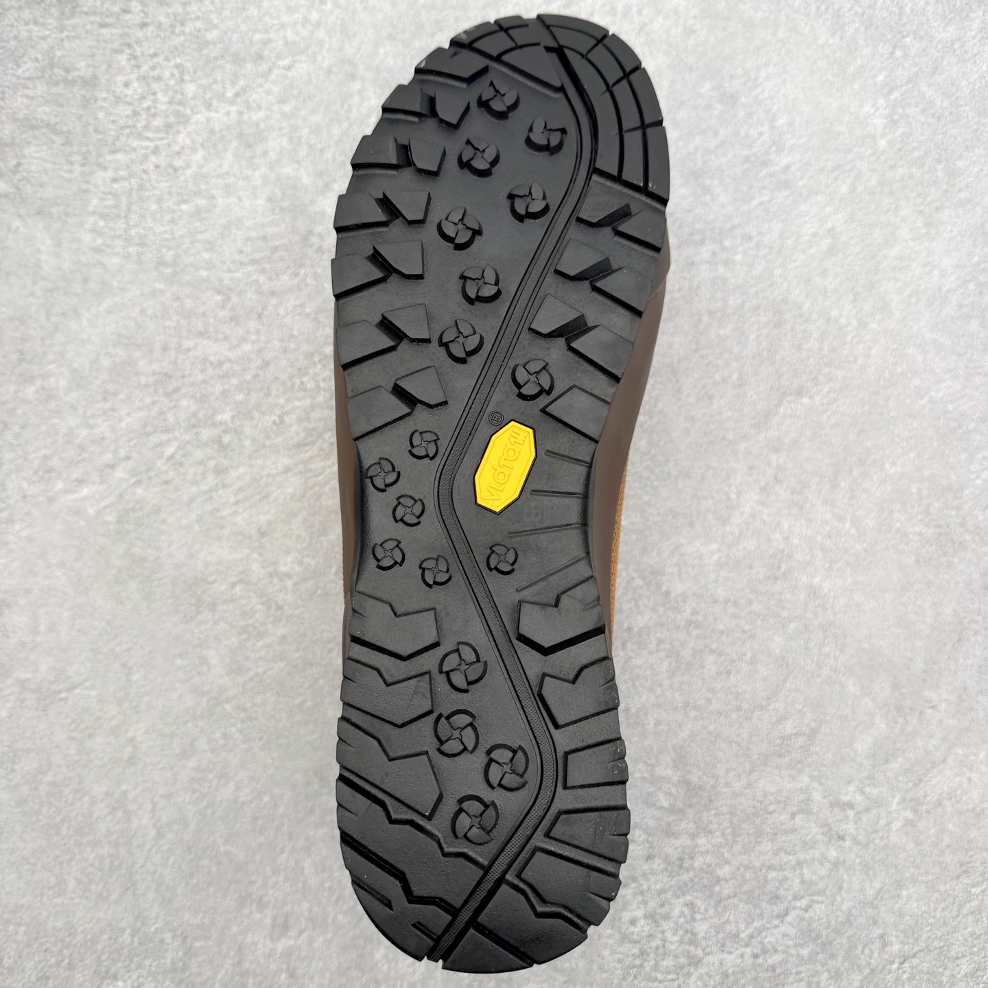 图片[9]-北面THE NORTH FACE GLENCLYFFE Soukuu Tnf 舒适耐用 防滑耐磨 高帮 户外功能鞋 专业户外登山品牌（北面）The North Face自1966年创立，由两位热爱登山徒步的年轻登山者于美西旧金山开创，不断透过研发与创新，并且将最先进的技术结合在服装与鞋款设计，生产多种外型帅气且专业能力非常强的户外运动装备而备受欢迎。尺码：36-45-选品中心